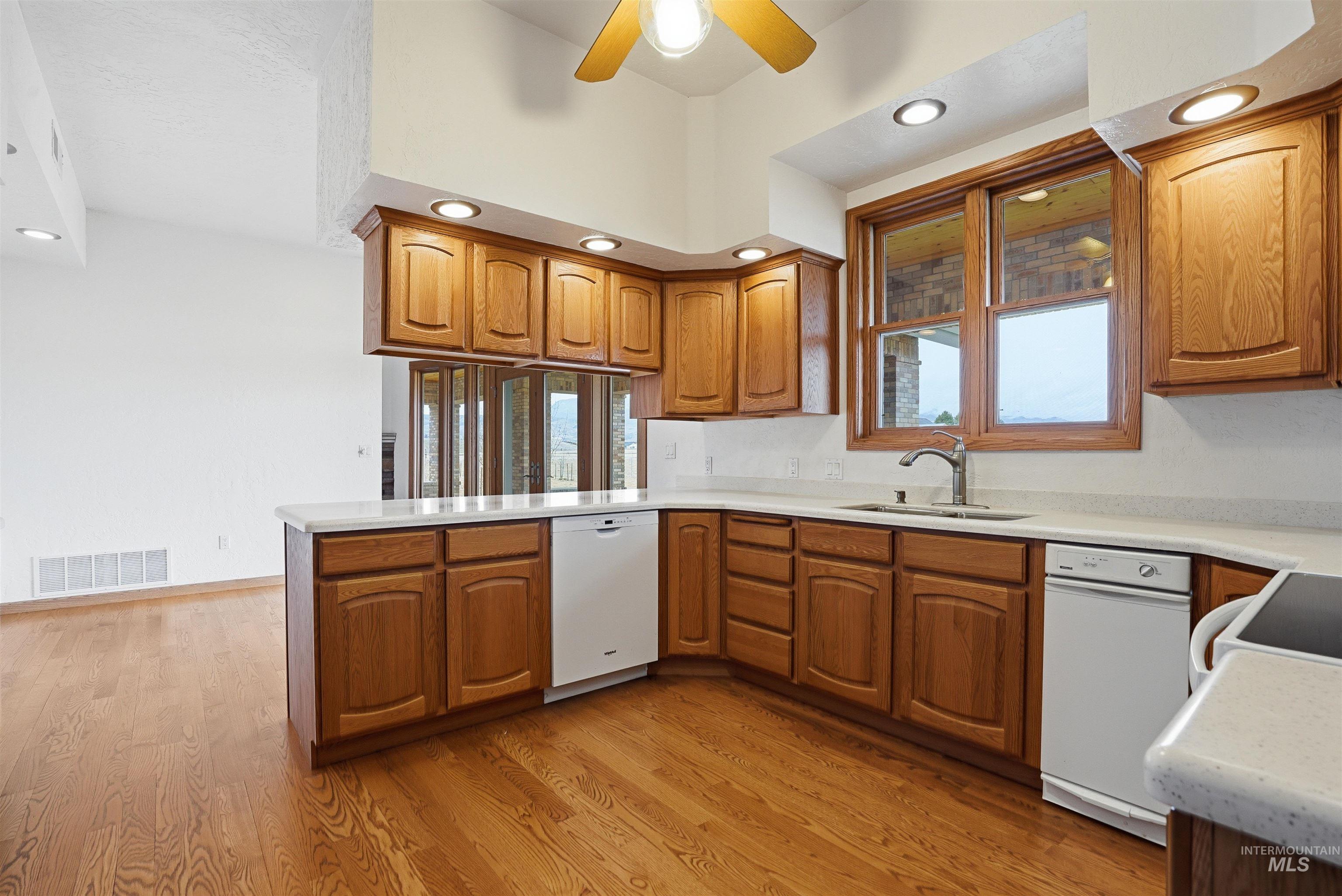 9650 N Highway 52, Horseshoe Bend, Idaho 83670, 4 Bedrooms, 3 Bathrooms, Residential For Sale, Price $1,295,000, 98978766