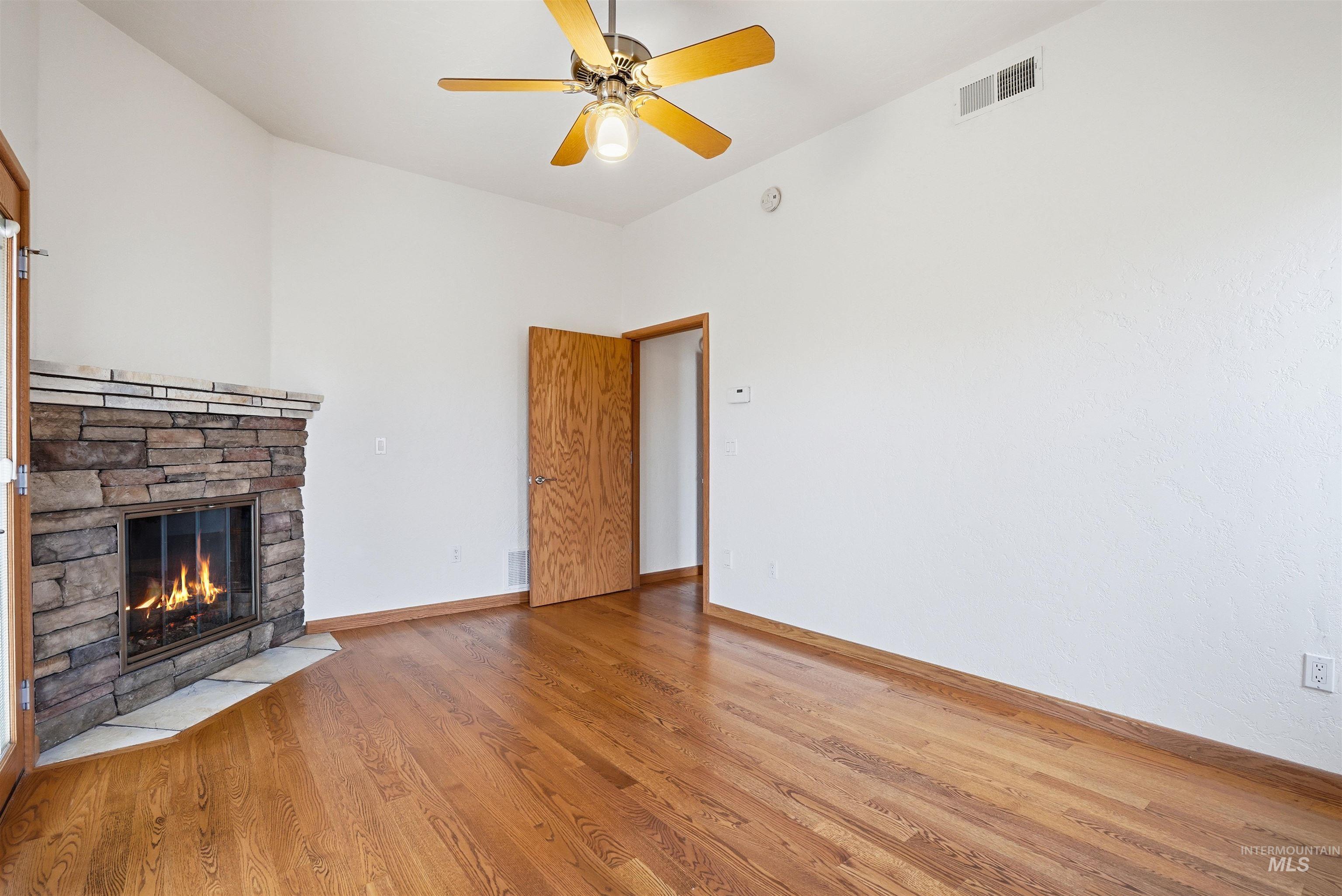 9650 N Highway 52, Sweet, Idaho 83670, 4 Bedrooms, 3 Bathrooms, Residential For Sale, Price $1,295,000, 98978766