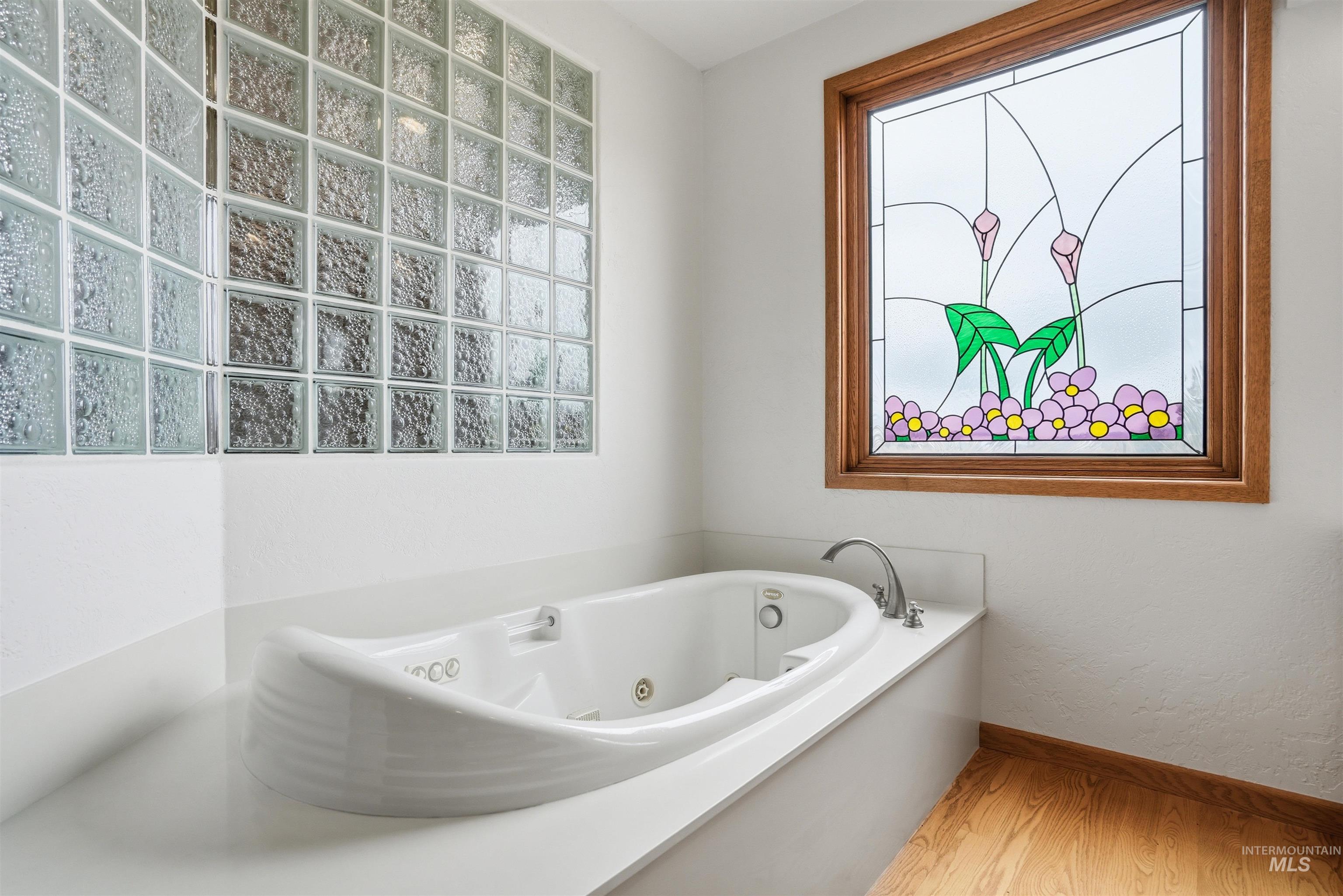 9650 N Highway 52, Sweet, Idaho 83670, 4 Bedrooms, 3 Bathrooms, Residential For Sale, Price $1,295,000, 98978766