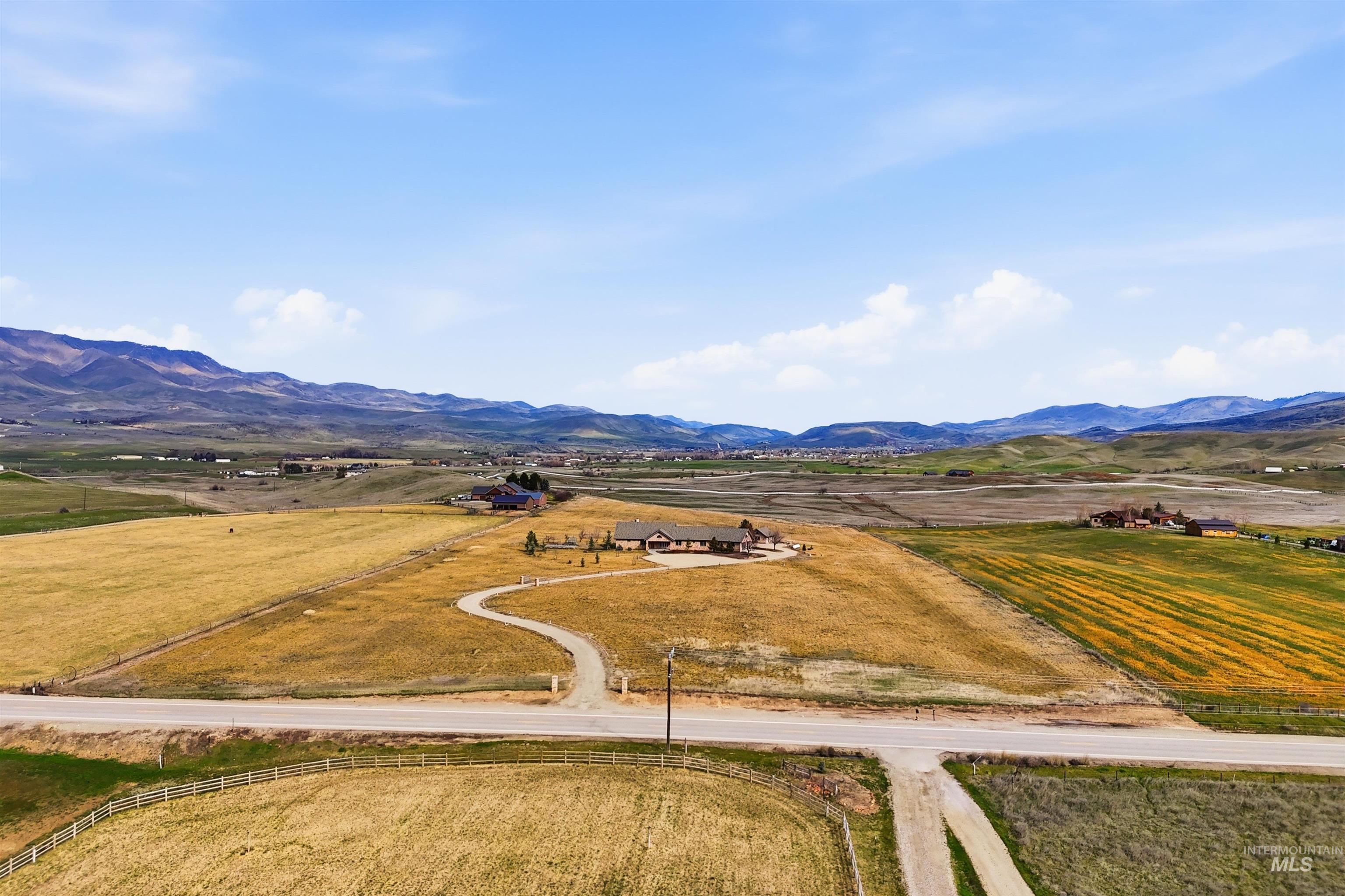 9650 N Highway 52, Horseshoe Bend, Idaho 83670, 4 Bedrooms, 3 Bathrooms, Residential For Sale, Price $1,289,900,MLS 98978766