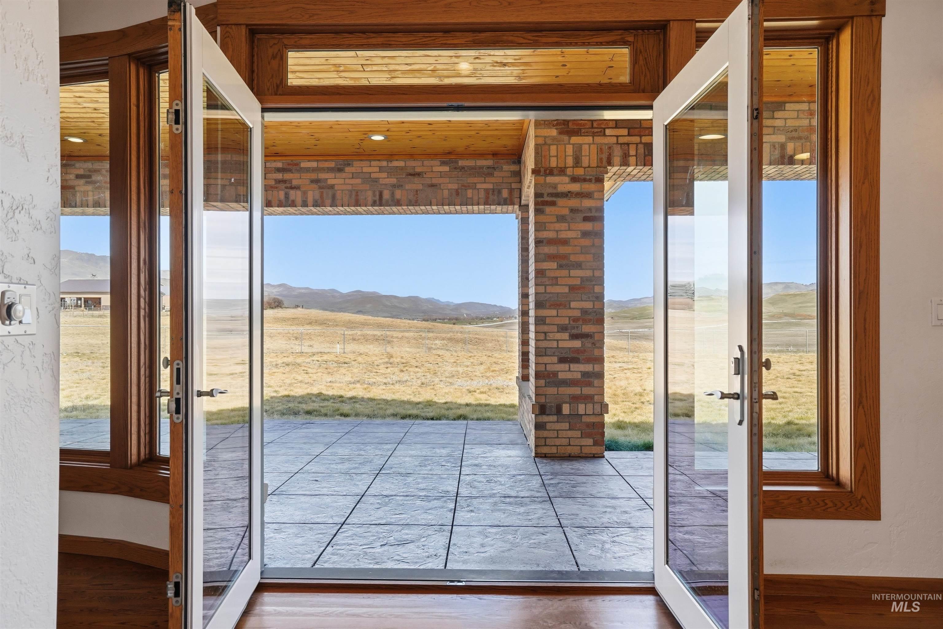 9650 N Highway 52, Horseshoe Bend, Idaho 83670, 4 Bedrooms, 3 Bathrooms, Residential For Sale, Price $1,295,000,MLS 98978766