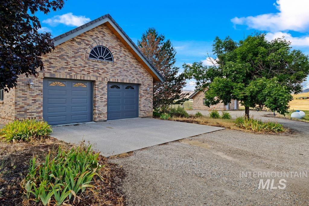 9650 N Highway 52, Horseshoe Bend, Idaho 83670, 4 Bedrooms, 3 Bathrooms, Residential For Sale, Price $1,289,900,MLS 98978766