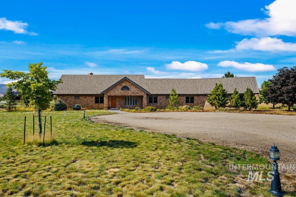 9650 N Highway 52, Horseshoe Bend, Idaho 83670, 4 Bedrooms, 3 Bathrooms, Residential For Sale, Price $1,289,900,MLS 98978766