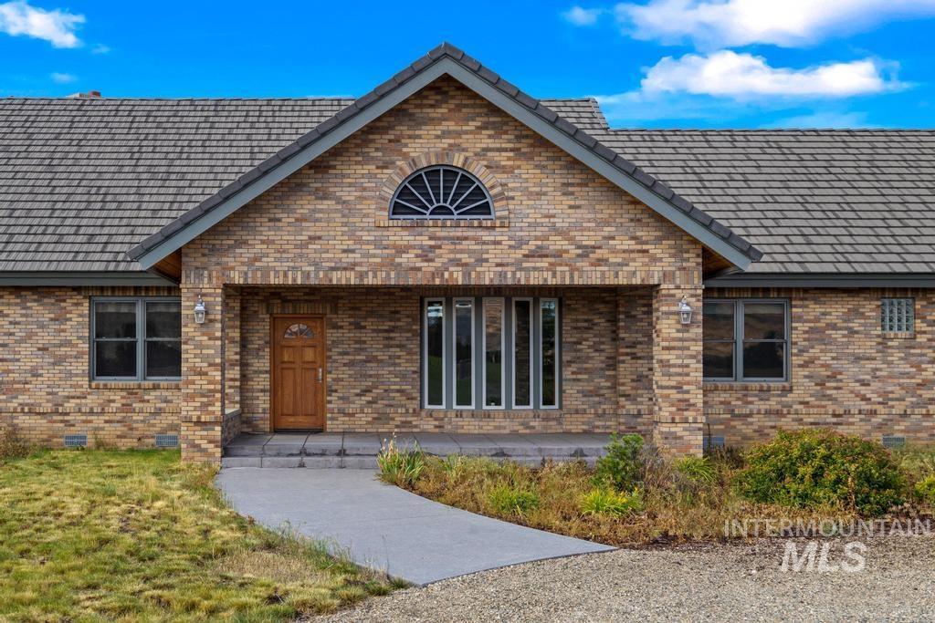 9650 N Highway 52, Horseshoe Bend, Idaho 83670, 4 Bedrooms, 3 Bathrooms, Residential For Sale, Price $1,289,900,MLS 98978766