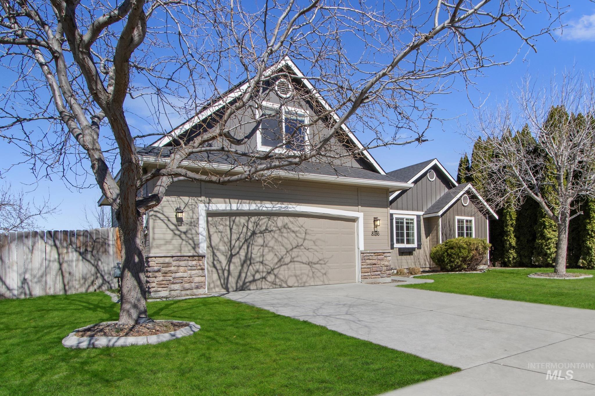 8186 Gallatin Court, Nampa, Idaho 83687, 3 Bedrooms, 2 Bathrooms, Residential For Sale, Price $405,900, 98978767