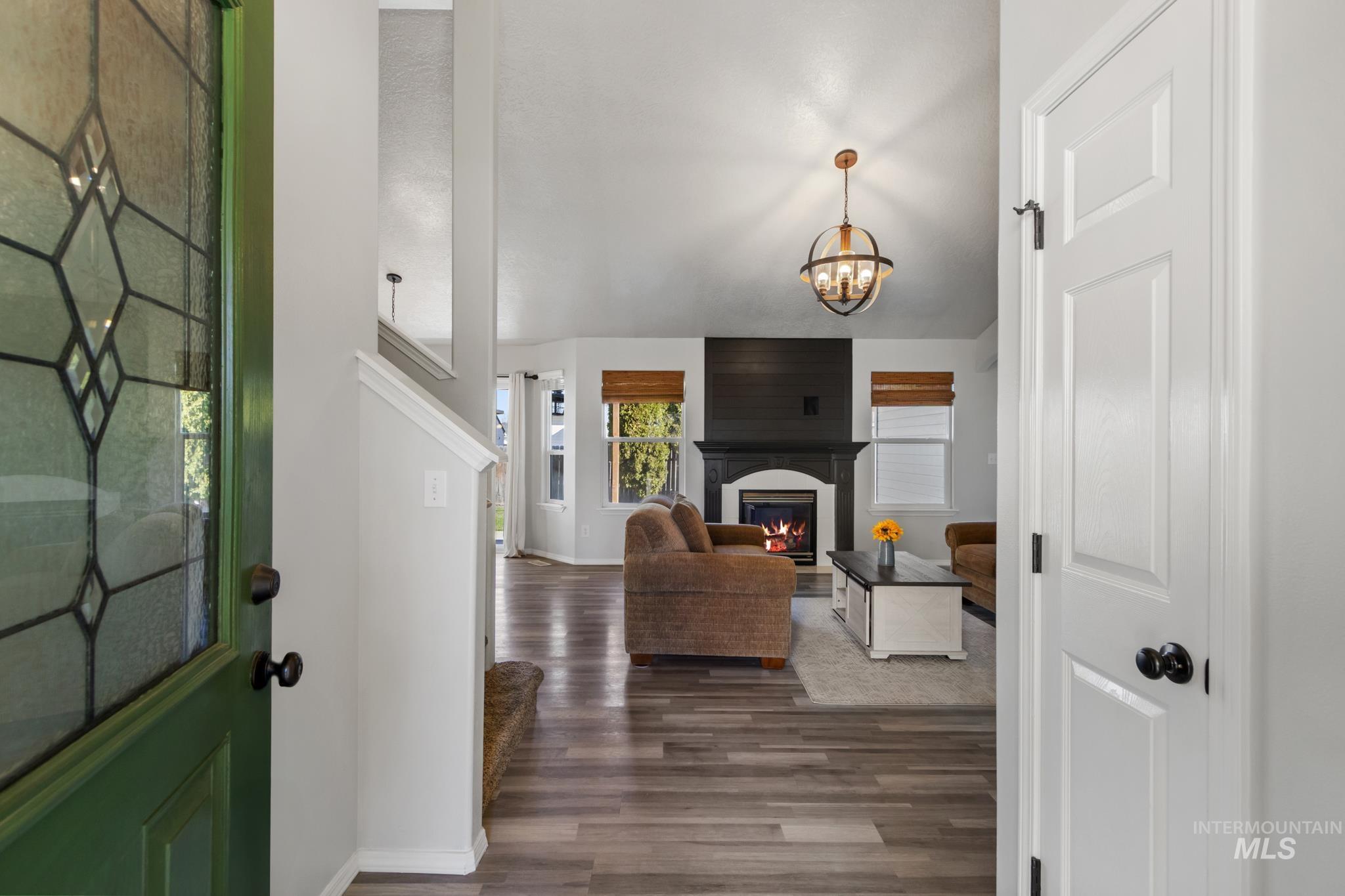 8186 Gallatin Court, Nampa, Idaho 83687, 3 Bedrooms, 2 Bathrooms, Residential For Sale, Price $405,900, 98978767