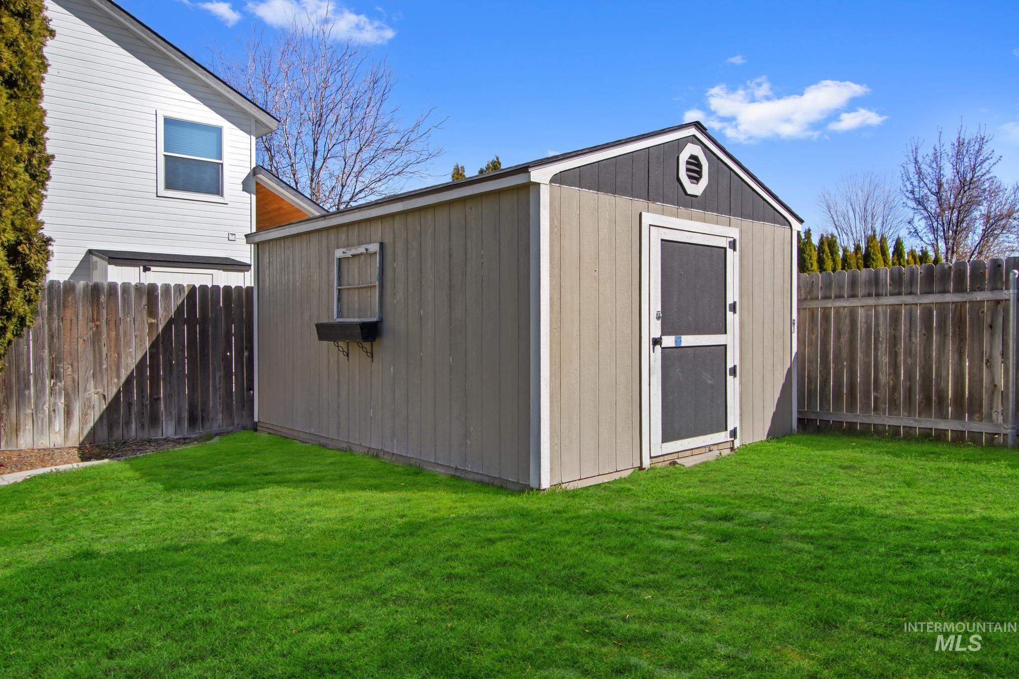 8186 Gallatin Court, Nampa, Idaho 83687, 3 Bedrooms, 2 Bathrooms, Residential For Sale, Price $405,900, 98978767