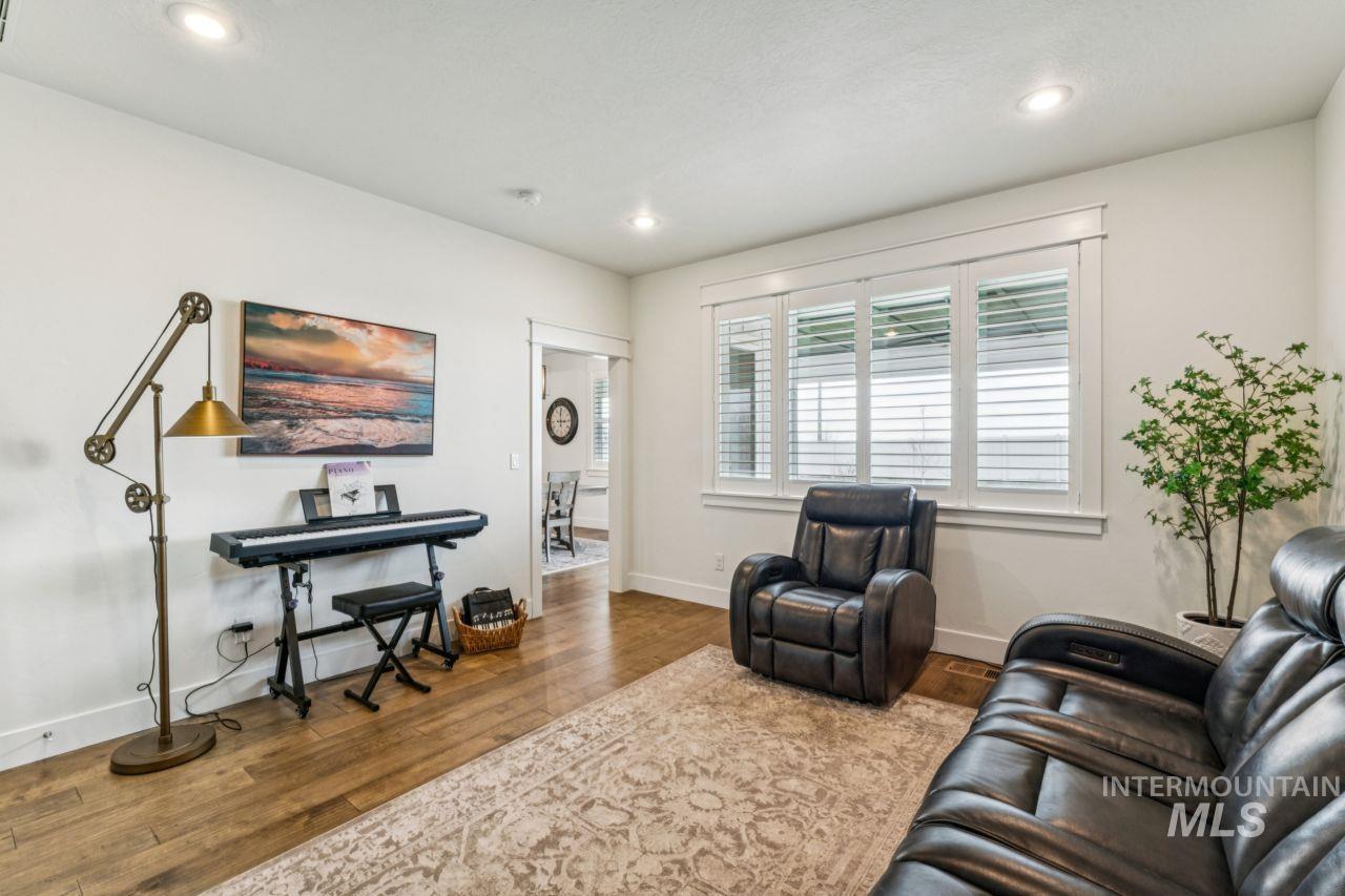 521 S Gabriel Ln, Nampa, Idaho 83687, 3 Bedrooms, 2.5 Bathrooms, Residential For Sale, Price $849,900, 98978770