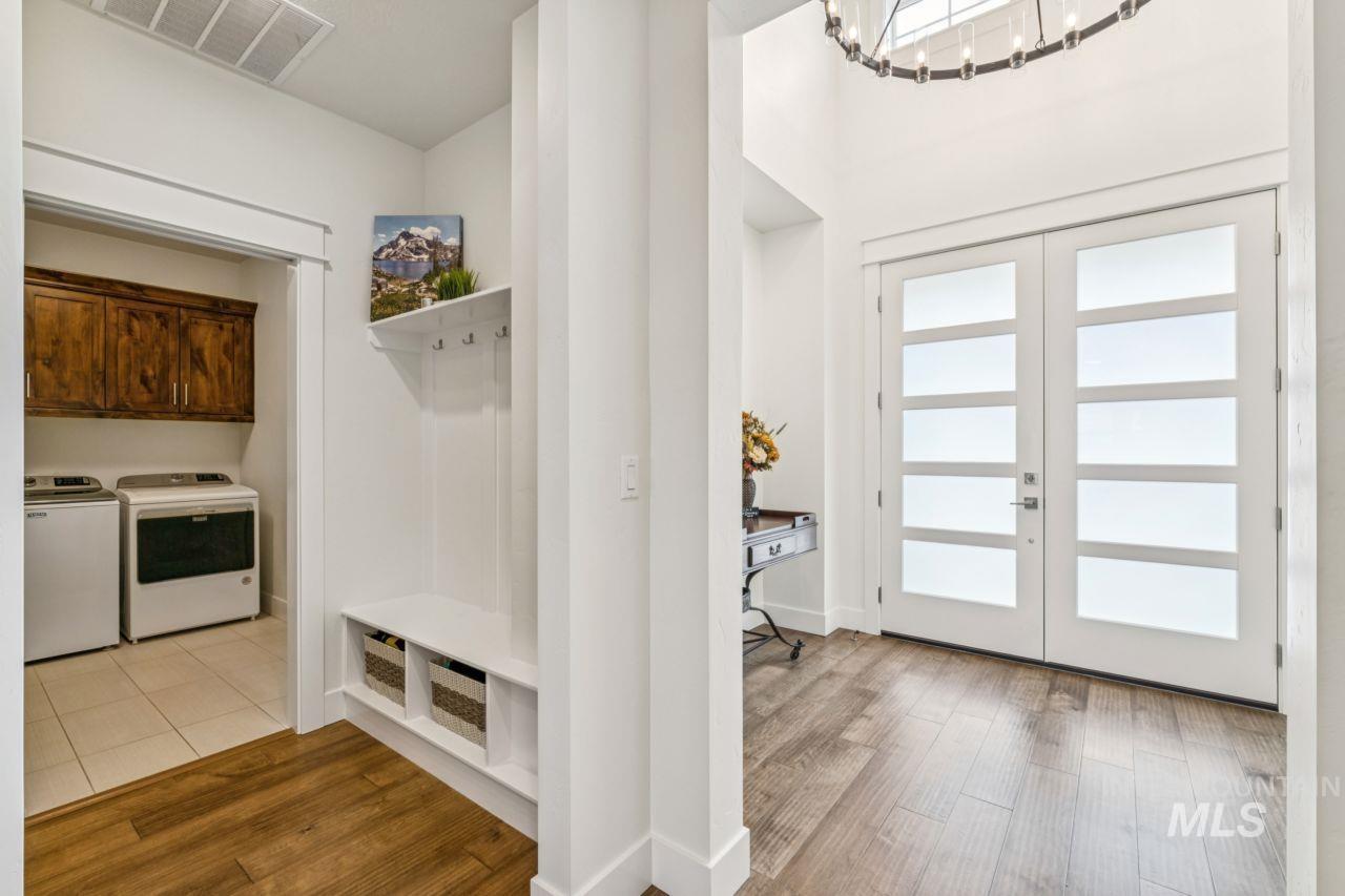 521 S Gabriel Ln, Nampa, Idaho 83687, 3 Bedrooms, 2.5 Bathrooms, Residential For Sale, Price $849,900, 98978770