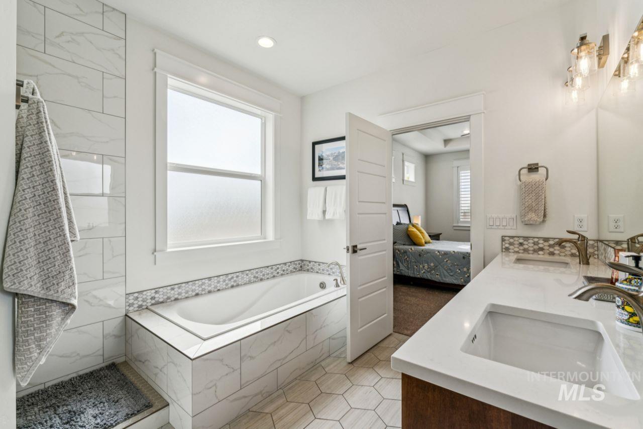 521 S Gabriel Ln, Nampa, Idaho 83687, 3 Bedrooms, 2.5 Bathrooms, Residential For Sale, Price $849,900, 98978770