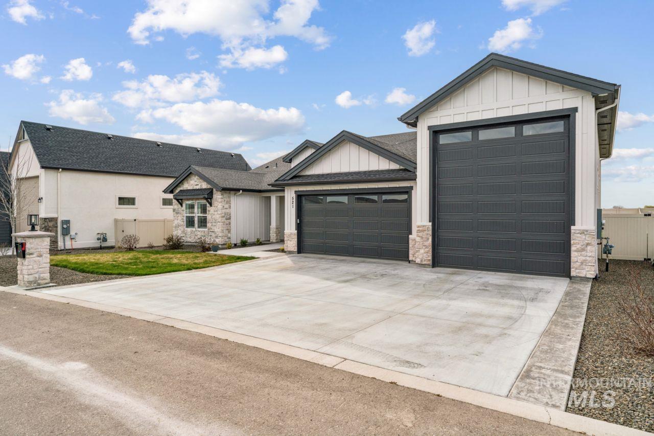 521 S Gabriel Ln, Nampa, Idaho 83687, 3 Bedrooms, 2.5 Bathrooms, Residential For Sale, Price $849,900, 98978770