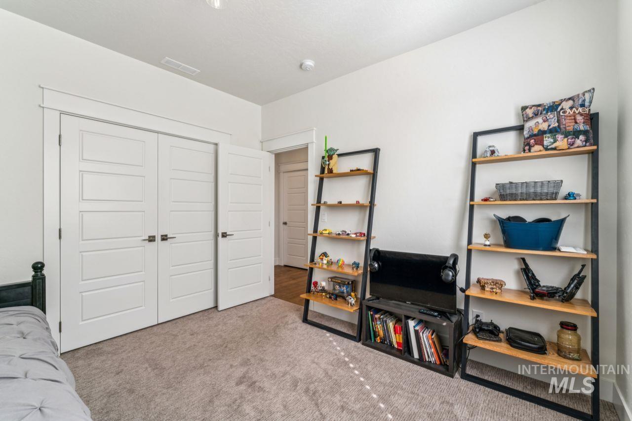 521 S Gabriel Ln, Nampa, Idaho 83687, 3 Bedrooms, 2.5 Bathrooms, Residential For Sale, Price $849,900, 98978770