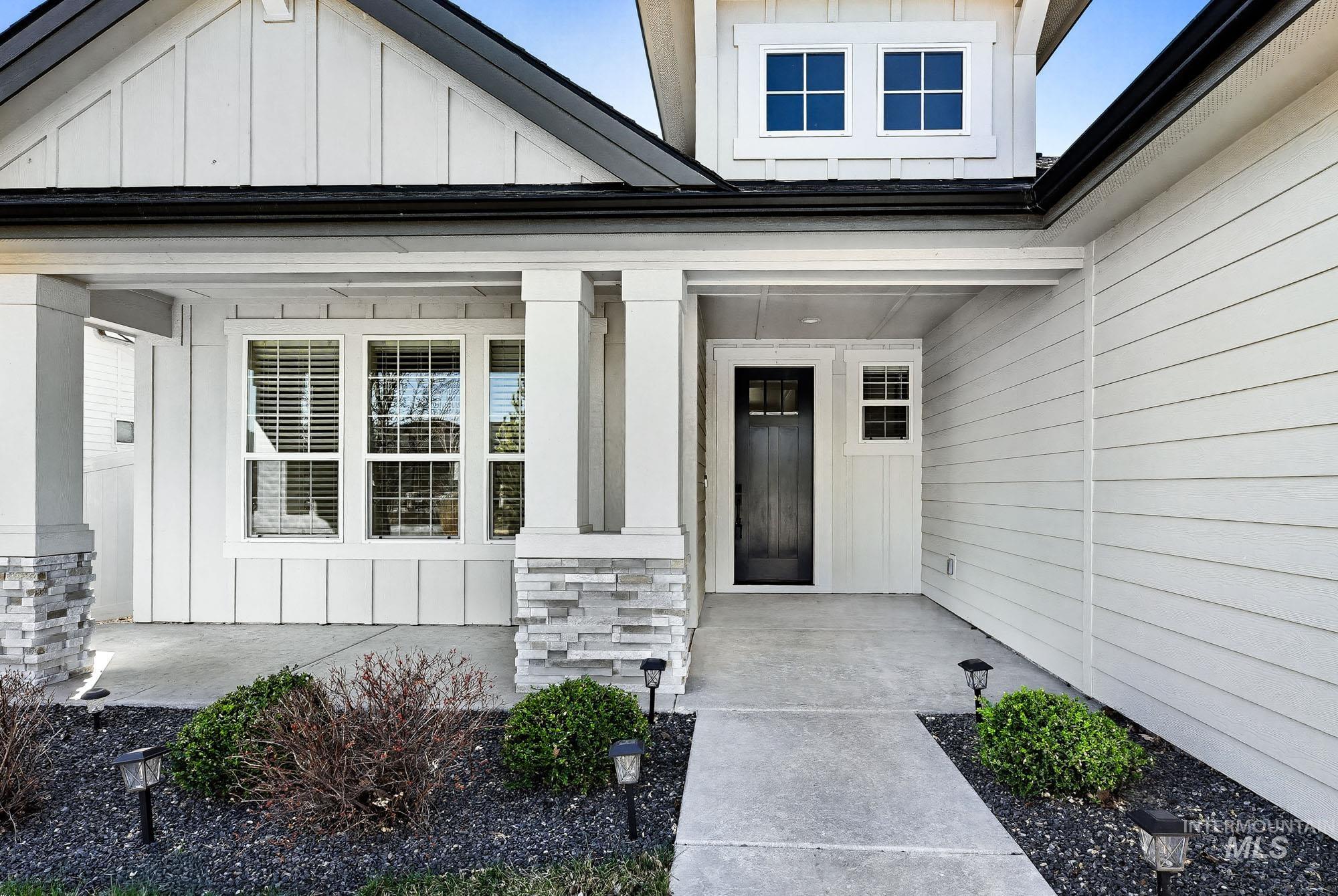 1457 W Gainsboro St, Kuna, Idaho 83634, 3 Bedrooms, 2 Bathrooms, Residential For Sale, Price $498,900,MLS 98978771