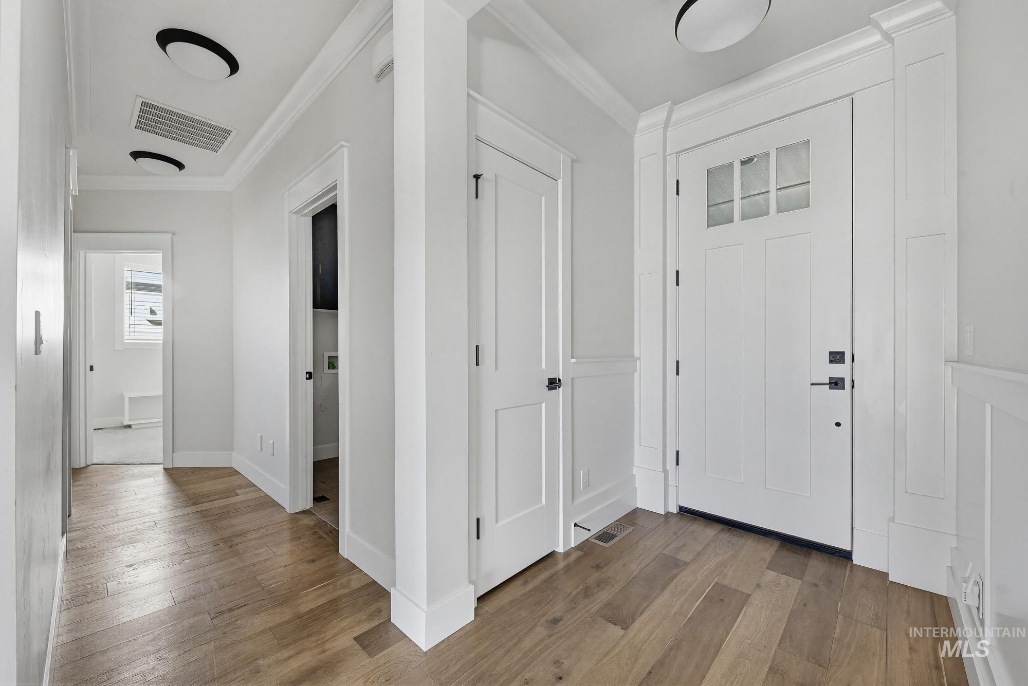 1457 W Gainsboro St, Kuna, Idaho 83634, 3 Bedrooms, 2 Bathrooms, Residential For Sale, Price $498,900,MLS 98978771