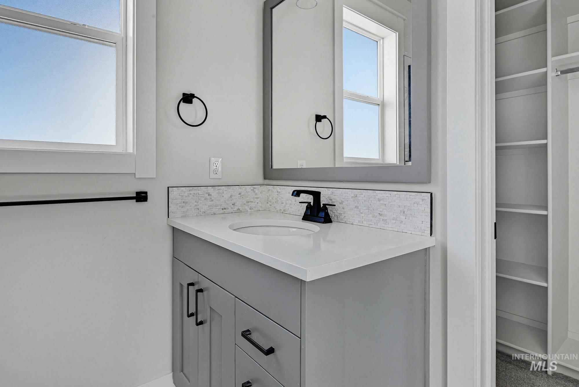 1457 W Gainsboro St, Kuna, Idaho 83634, 3 Bedrooms, 2 Bathrooms, Residential For Sale, Price $498,900,MLS 98978771