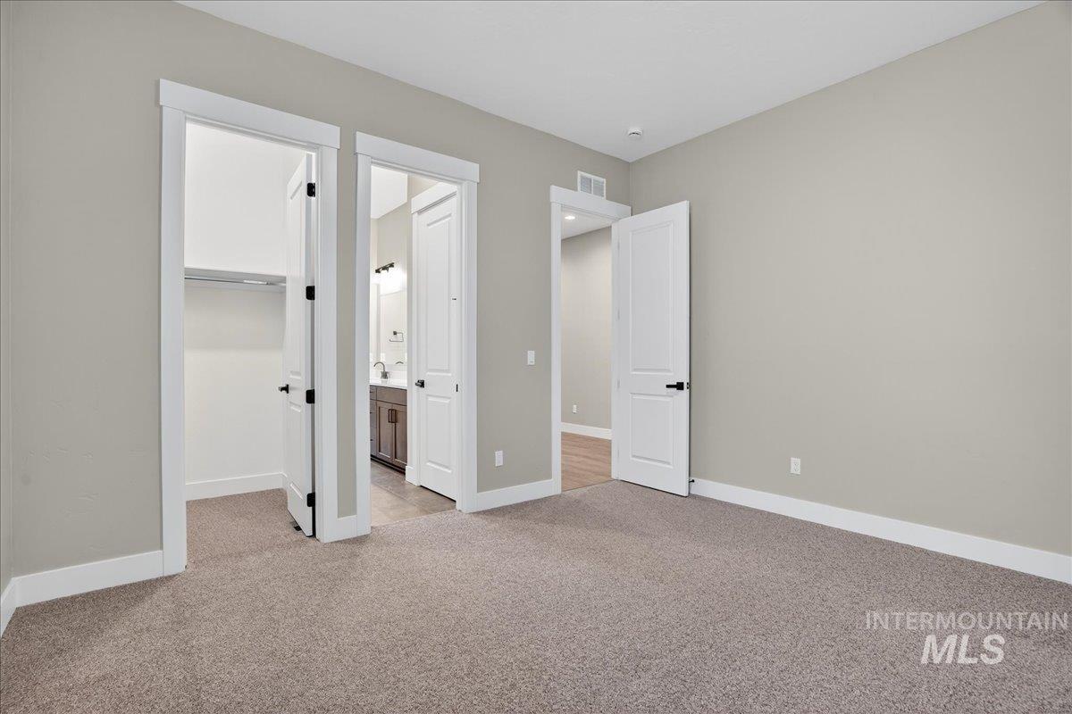 2299 N Kenora Ave, Star, Idaho 83669, 4 Bedrooms, 3.5 Bathrooms, Residential For Sale, Price $739,990,MLS 98978772