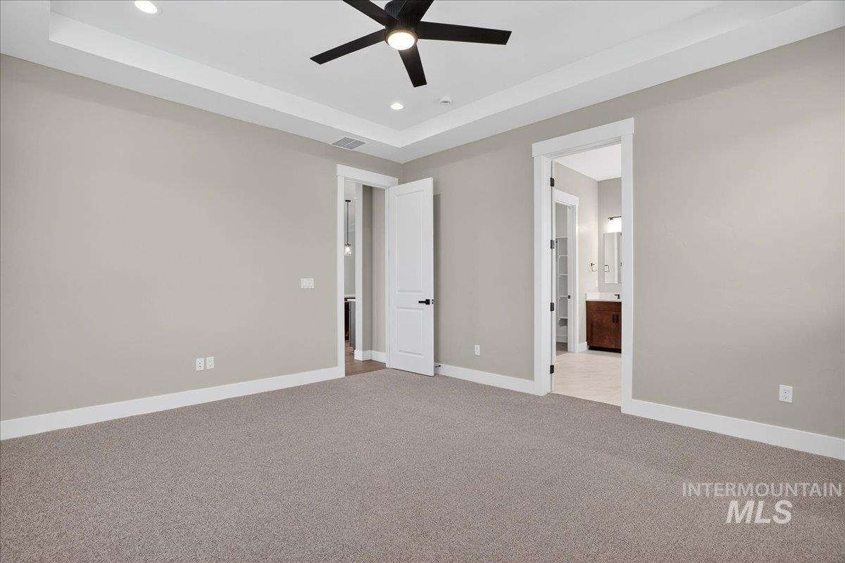 2299 N Kenora Ave, Star, Idaho 83669, 4 Bedrooms, 3.5 Bathrooms, Residential For Sale, Price $739,990,MLS 98978772