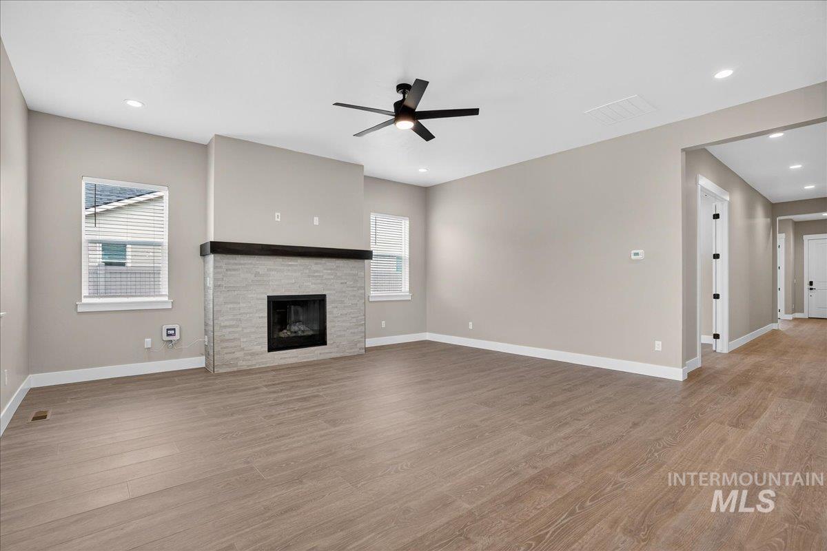 2299 N Kenora Ave, Star, Idaho 83669, 4 Bedrooms, 3.5 Bathrooms, Residential For Sale, Price $739,990,MLS 98978772