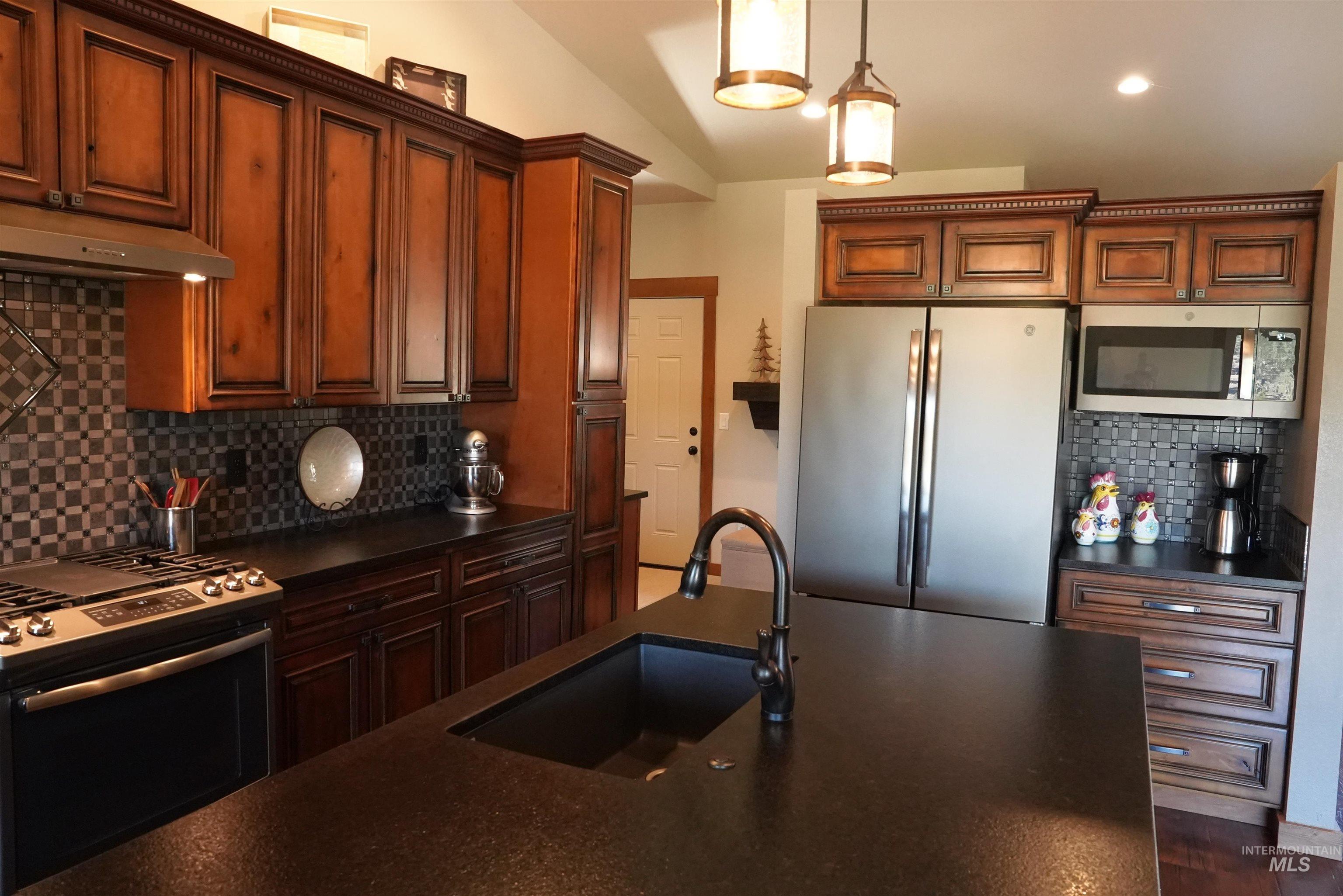 14 Bobcat Court, Garden Valley, Idaho 83622, 4 Bedrooms, 2 Bathrooms, Residential For Sale, Price $965,000, 98978773