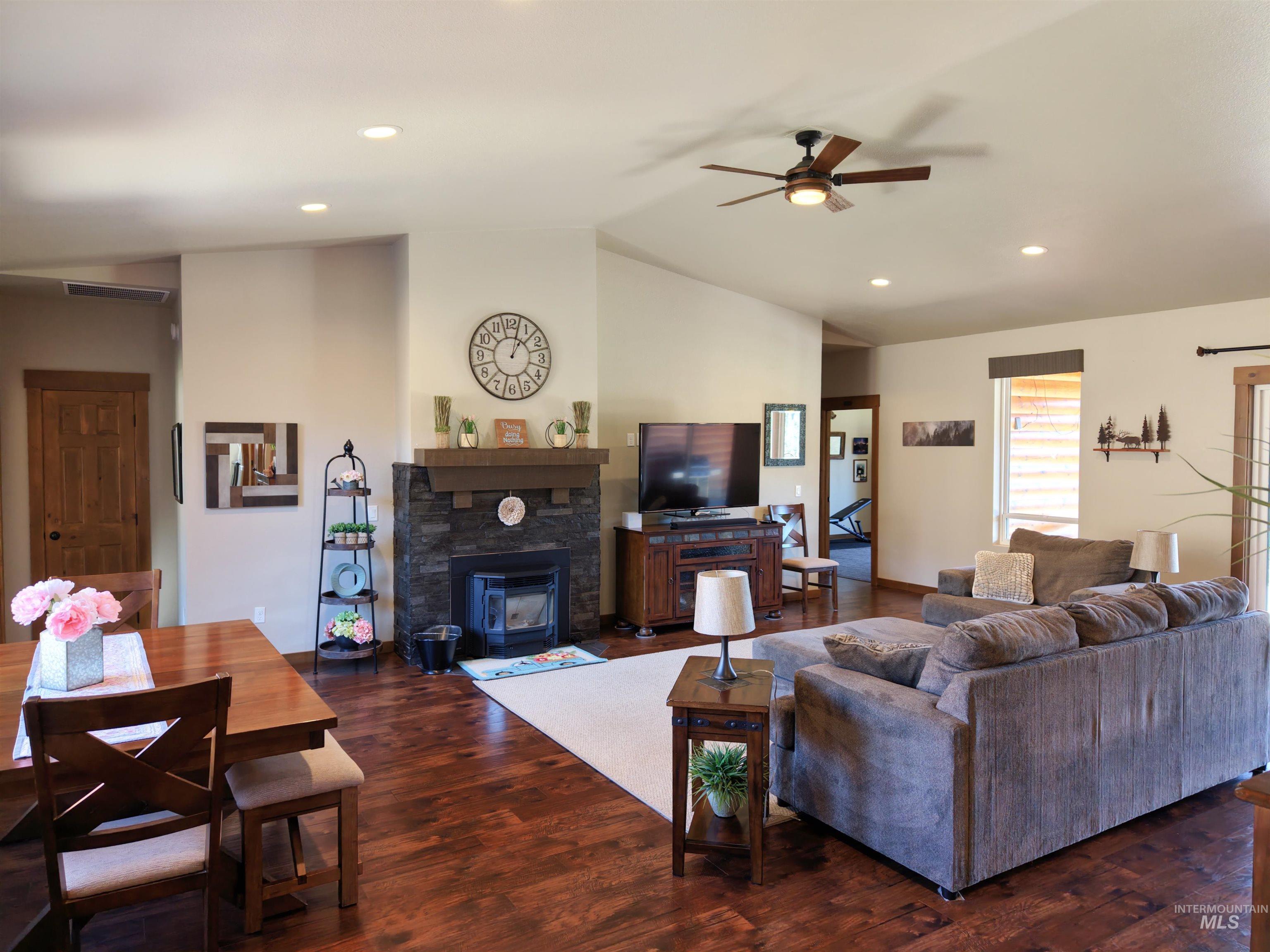 14 Bobcat Court, Garden Valley, Idaho 83622, 4 Bedrooms, 2 Bathrooms, Residential For Sale, Price $925,000, 98978773
