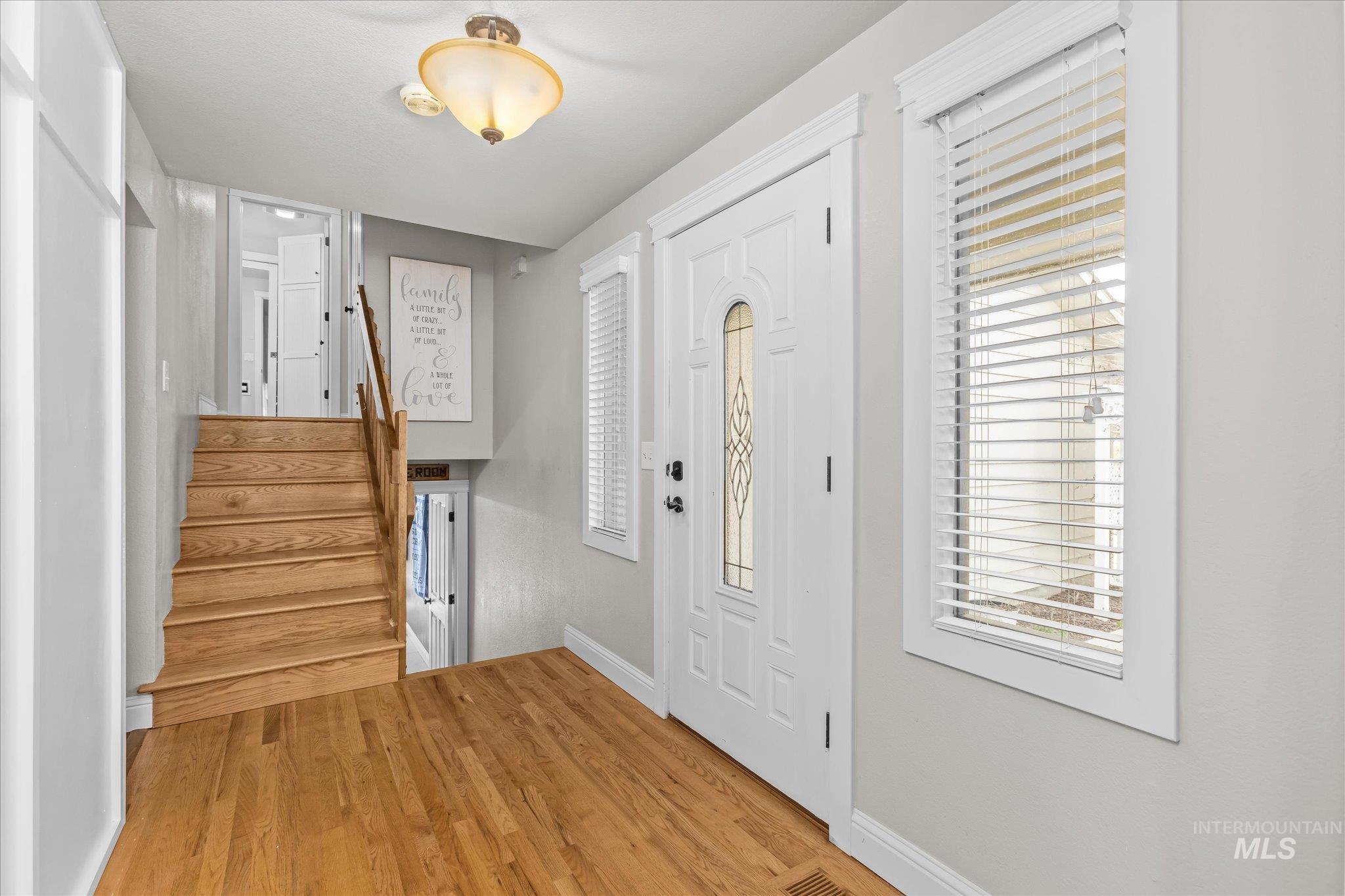 4710 N Wisteria Pl, Boise, Idaho 83713, 5 Bedrooms, 2 Bathrooms, Residential For Sale, Price $550,000,MLS 98978776