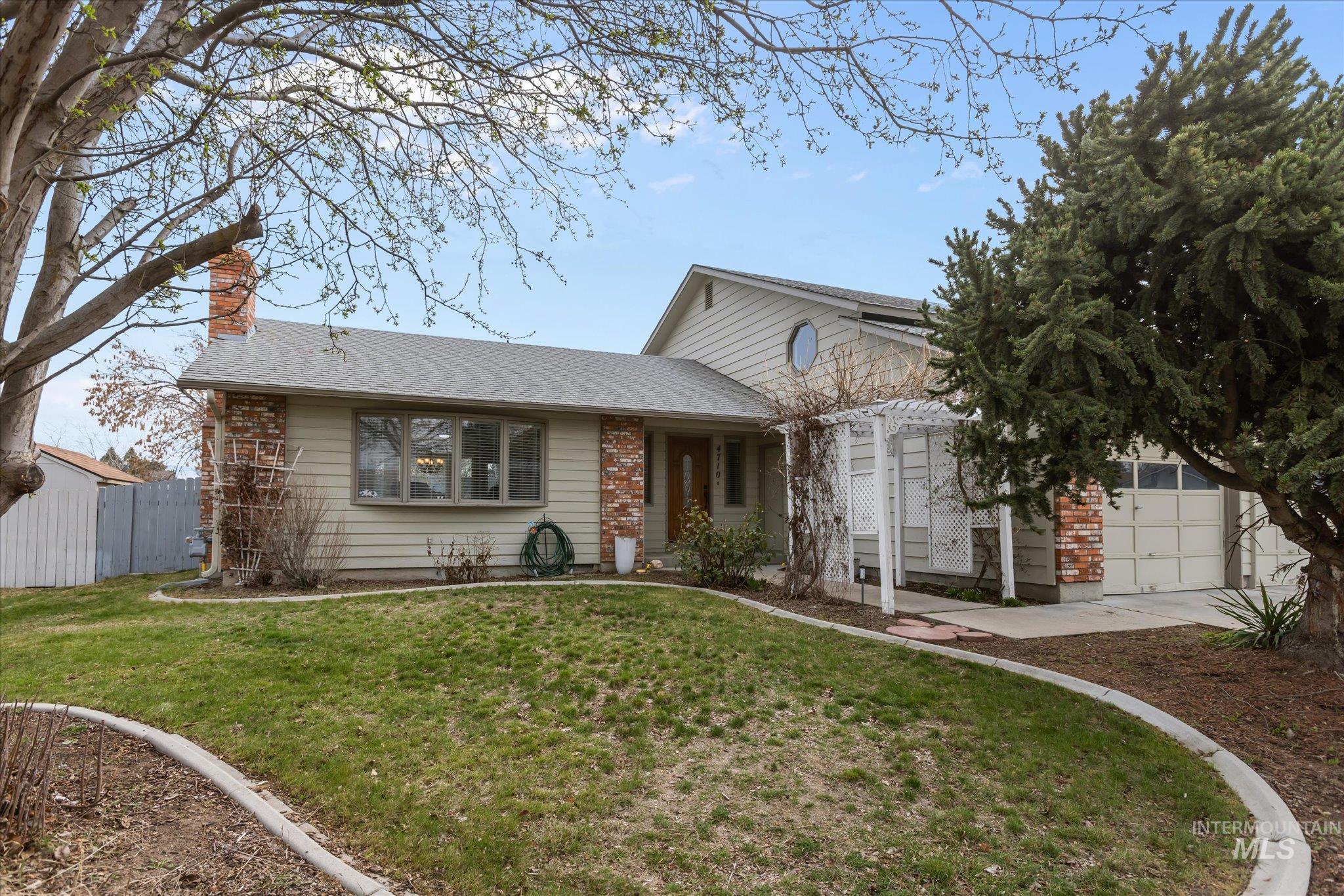 4710 N Wisteria Pl, Boise, Idaho 83713, 5 Bedrooms, 2 Bathrooms, Residential For Sale, Price $550,000,MLS 98978776