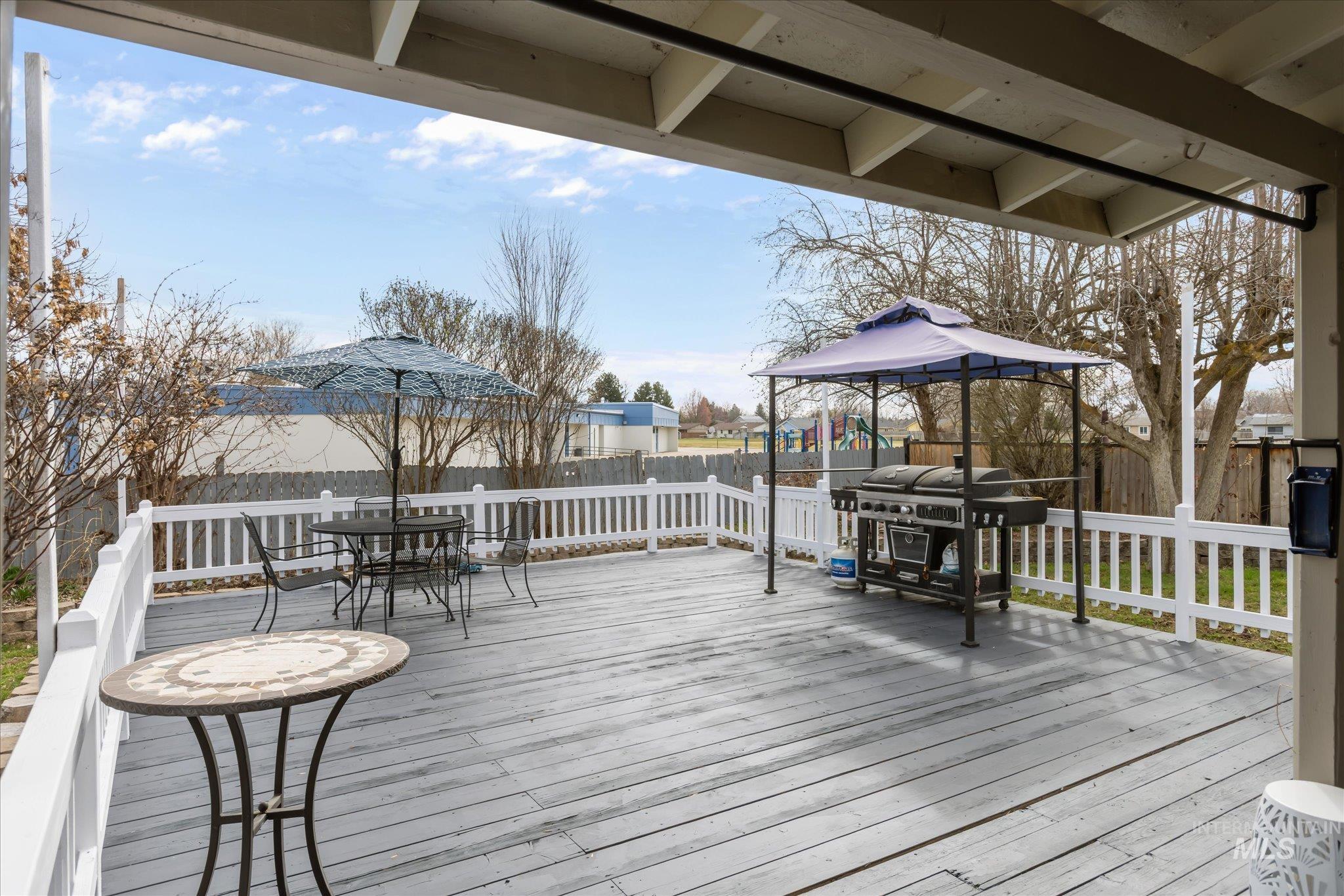 4710 N Wisteria Pl, Boise, Idaho 83713, 5 Bedrooms, 2 Bathrooms, Residential For Sale, Price $550,000,MLS 98978776