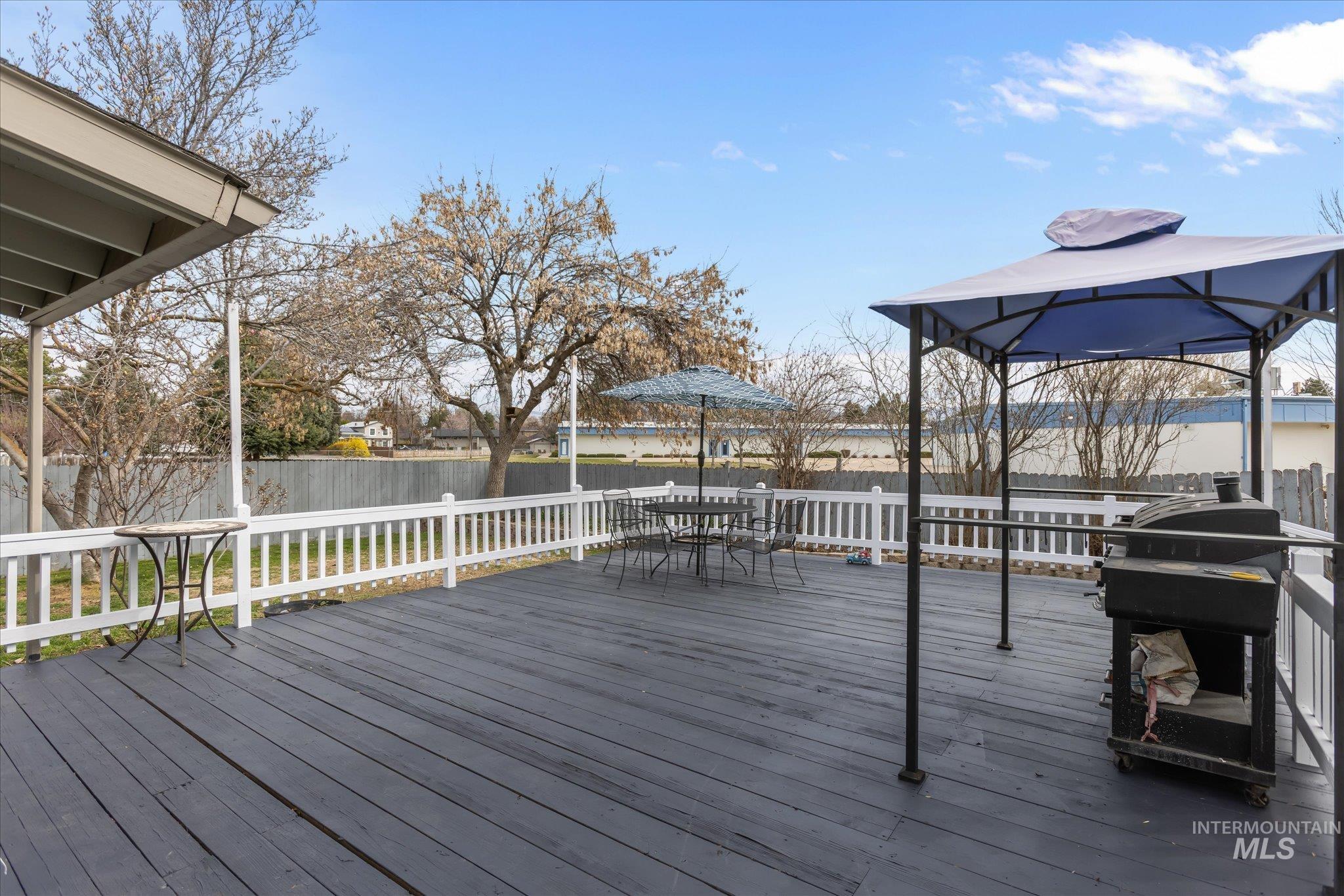 4710 N Wisteria Pl, Boise, Idaho 83713, 5 Bedrooms, 2 Bathrooms, Residential For Sale, Price $550,000,MLS 98978776