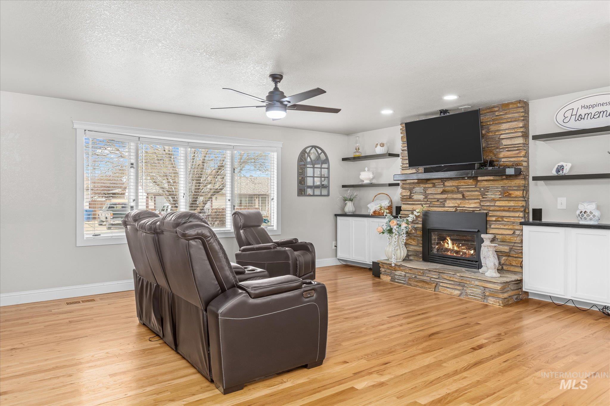 4710 N Wisteria Pl, Boise, Idaho 83713, 5 Bedrooms, 2 Bathrooms, Residential For Sale, Price $550,000,MLS 98978776