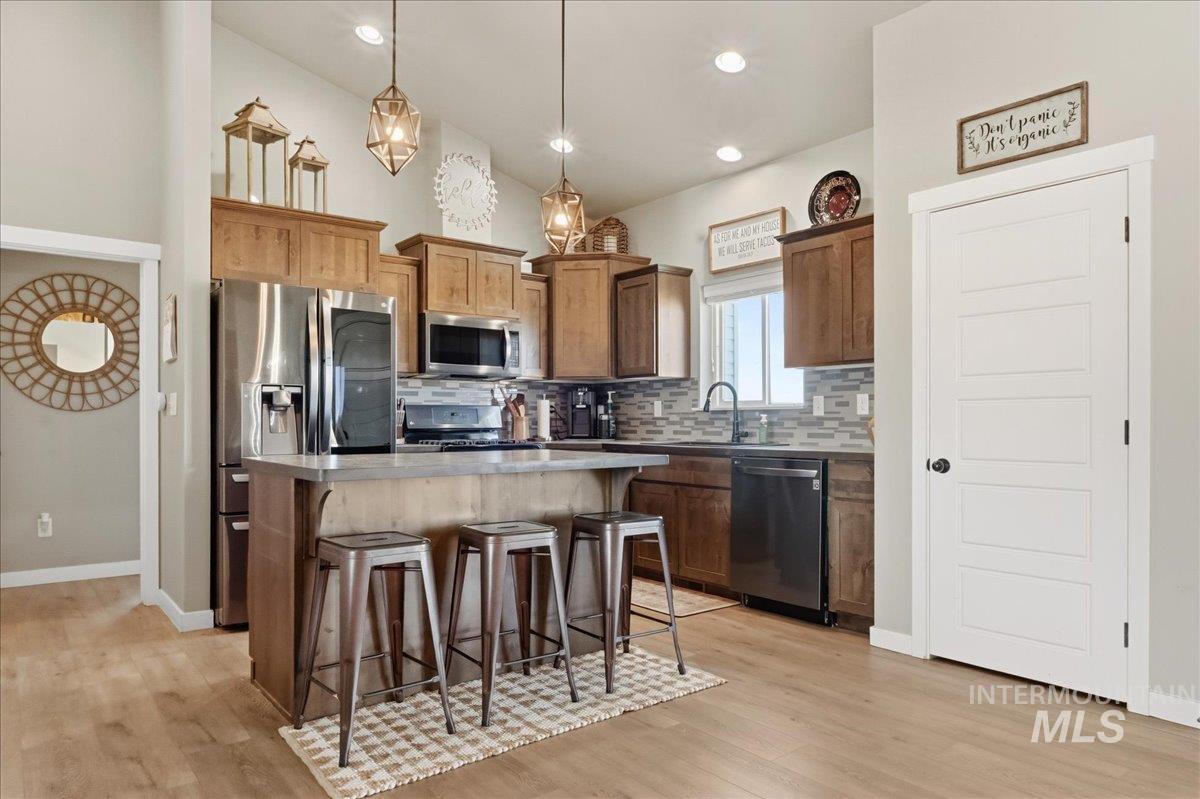 616 22nd Ave E, Jerome, Idaho 83338, 3 Bedrooms, 2 Bathrooms, Residential For Sale, Price $359,000, 98978778