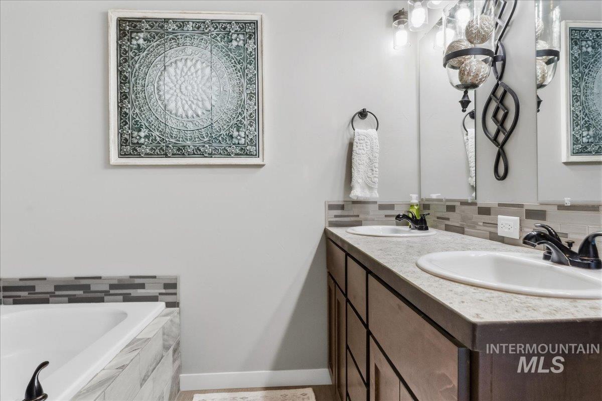 616 22nd Ave E, Jerome, Idaho 83338, 3 Bedrooms, 2 Bathrooms, Residential For Sale, Price $359,000, 98978778