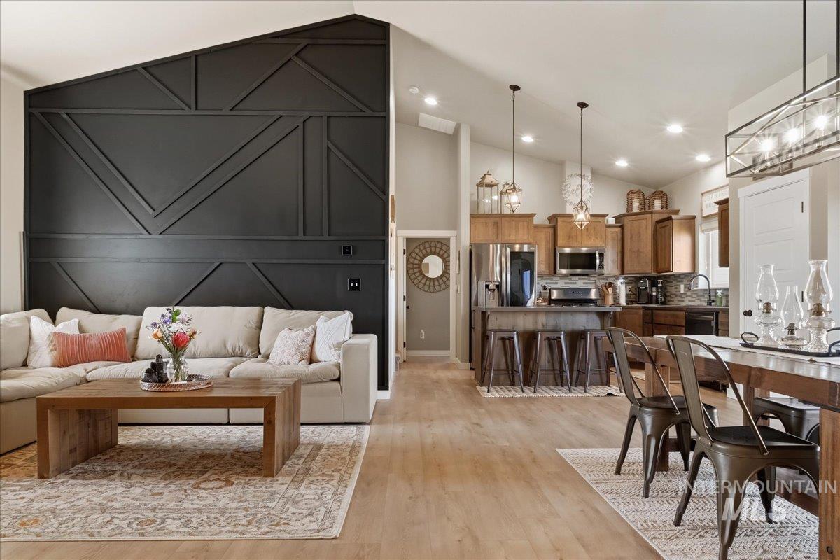 616 22nd Ave E, Jerome, Idaho 83338, 3 Bedrooms, 2 Bathrooms, Residential For Sale, Price $359,000, 98978778