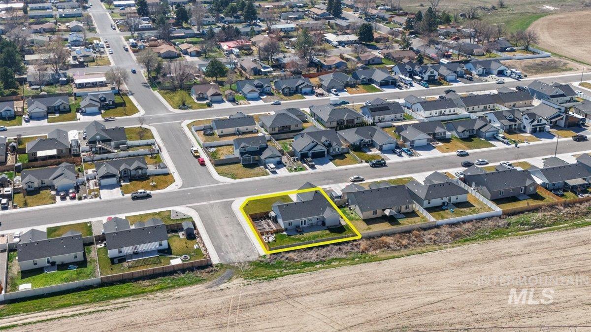 616 22nd Ave E, Jerome, Idaho 83338, 3 Bedrooms, 2 Bathrooms, Residential For Sale, Price $359,000, 98978778