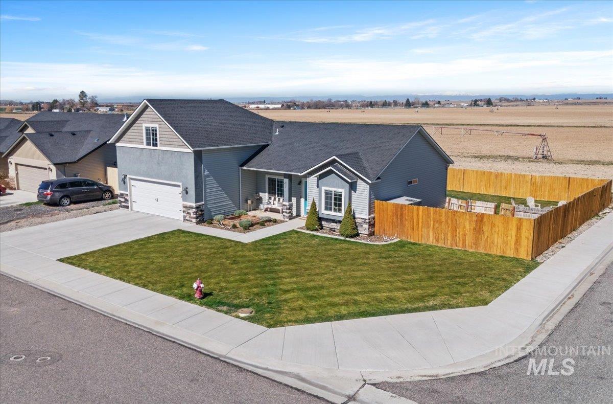 616 22nd Ave E, Jerome, Idaho 83338, 3 Bedrooms, 2 Bathrooms, Residential For Sale, Price $359,000, 98978778