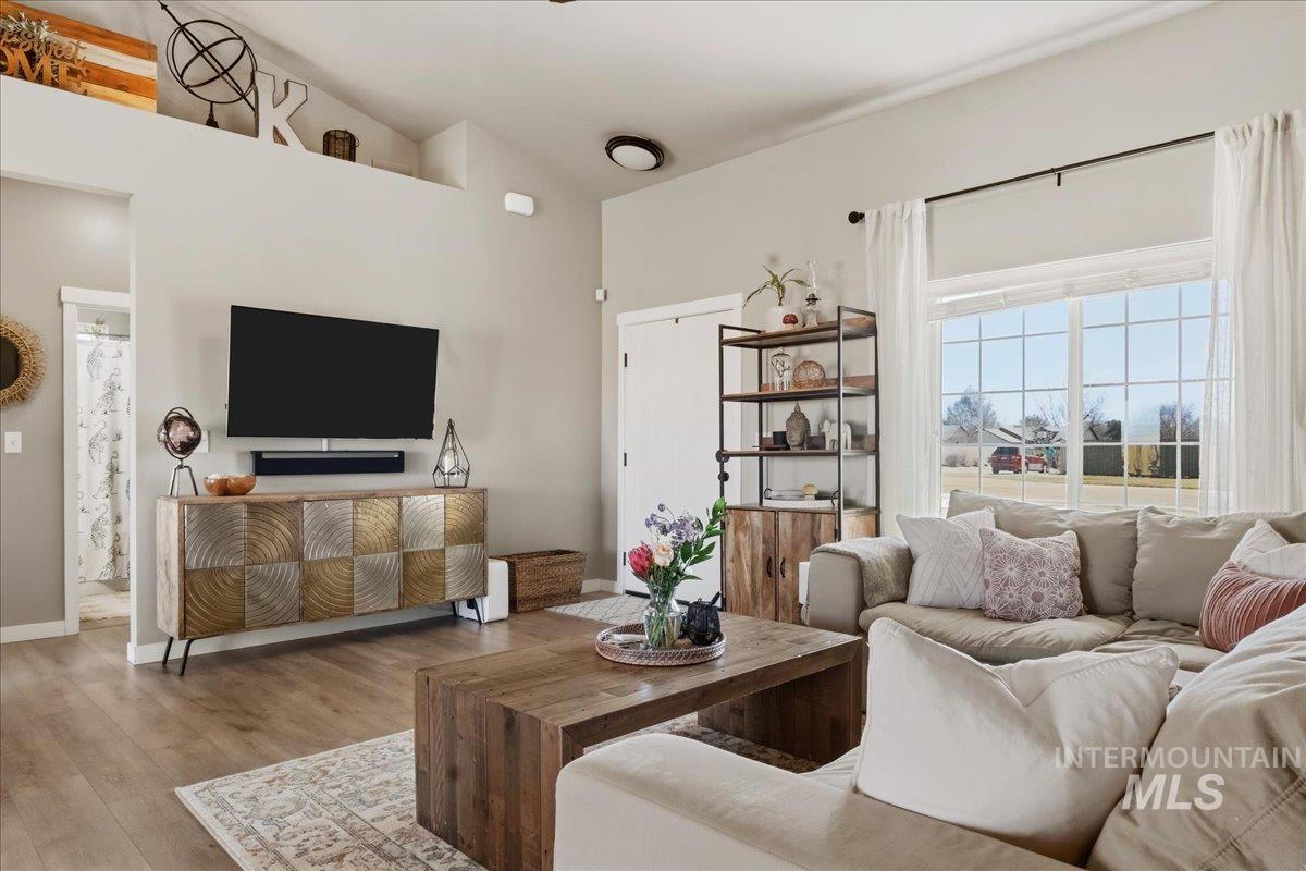 616 22nd Ave E, Jerome, Idaho 83338, 3 Bedrooms, 2 Bathrooms, Residential For Sale, Price $359,000, 98978778