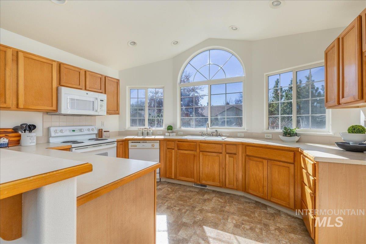 12024 W Cactus Ct, Boise, Idaho 83709, 3 Bedrooms, 2 Bathrooms, Residential For Sale, Price $410,000, 98978781