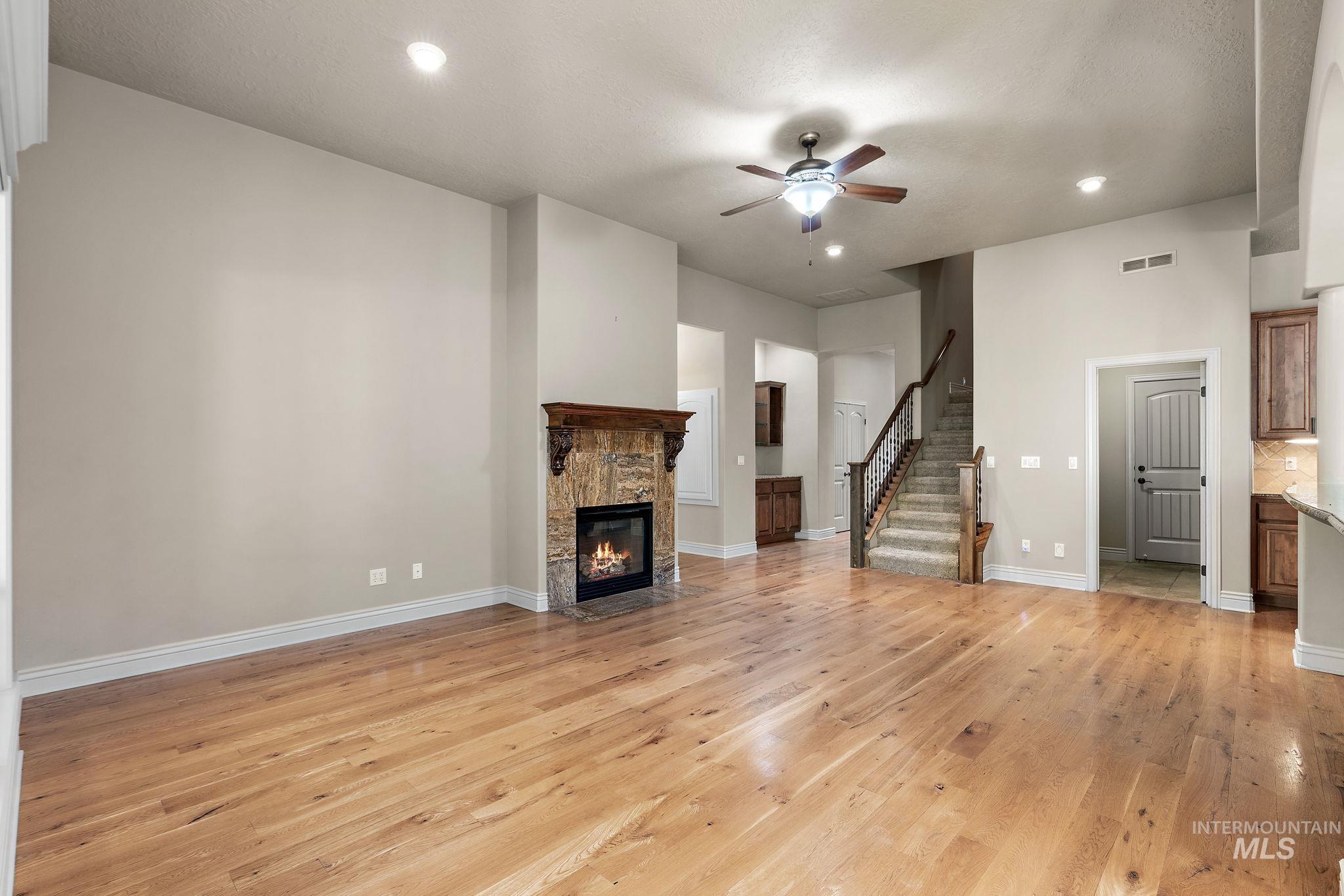 1703 W Par Ct., Eagle, Idaho 83616, 3 Bedrooms, 3 Bathrooms, Residential For Sale, Price $749,900, 98978783