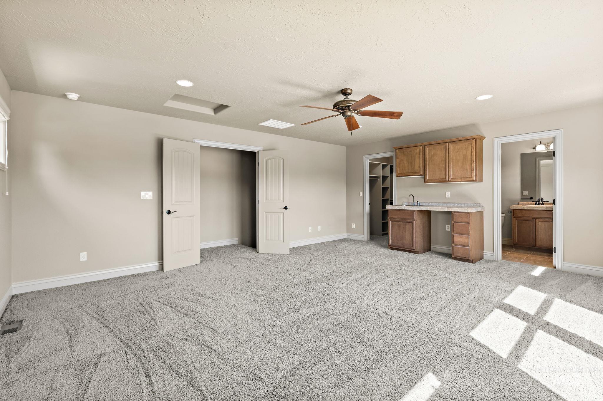 1703 W Par Ct., Eagle, Idaho 83616, 3 Bedrooms, 3 Bathrooms, Residential For Sale, Price $749,900, 98978783