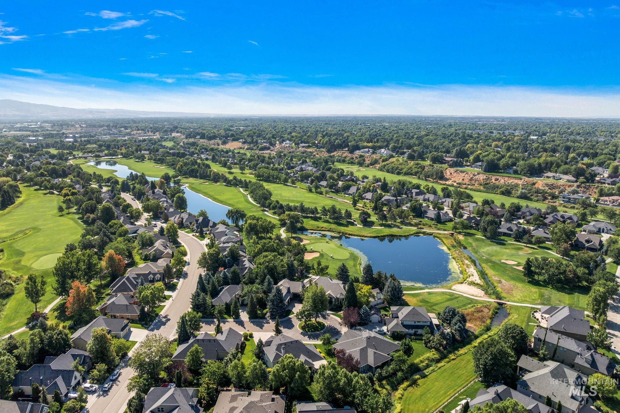 1703 W Par Ct., Eagle, Idaho 83616, 3 Bedrooms, 3 Bathrooms, Residential For Sale, Price $749,900,MLS 98978783