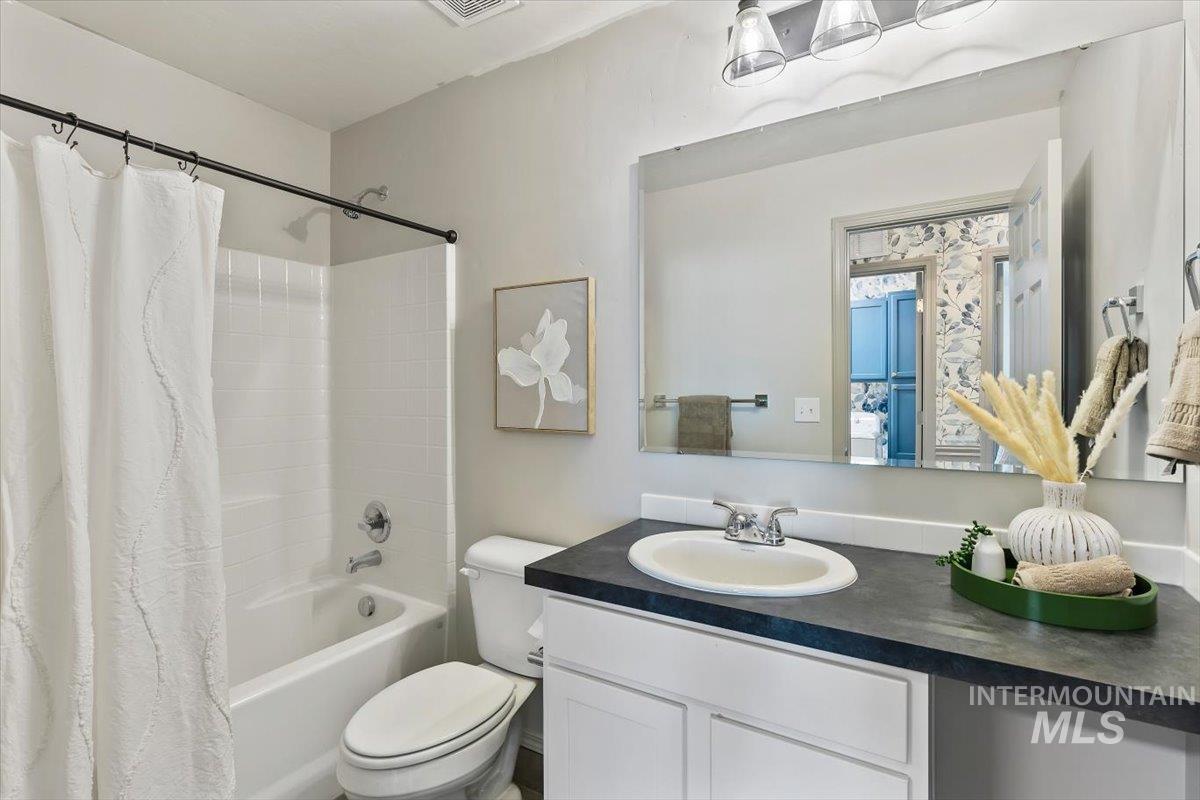 12781 Ashfield St, Caldwell, Idaho 83607, 3 Bedrooms, 2 Bathrooms, Residential For Sale, Price $395,000, 98978784