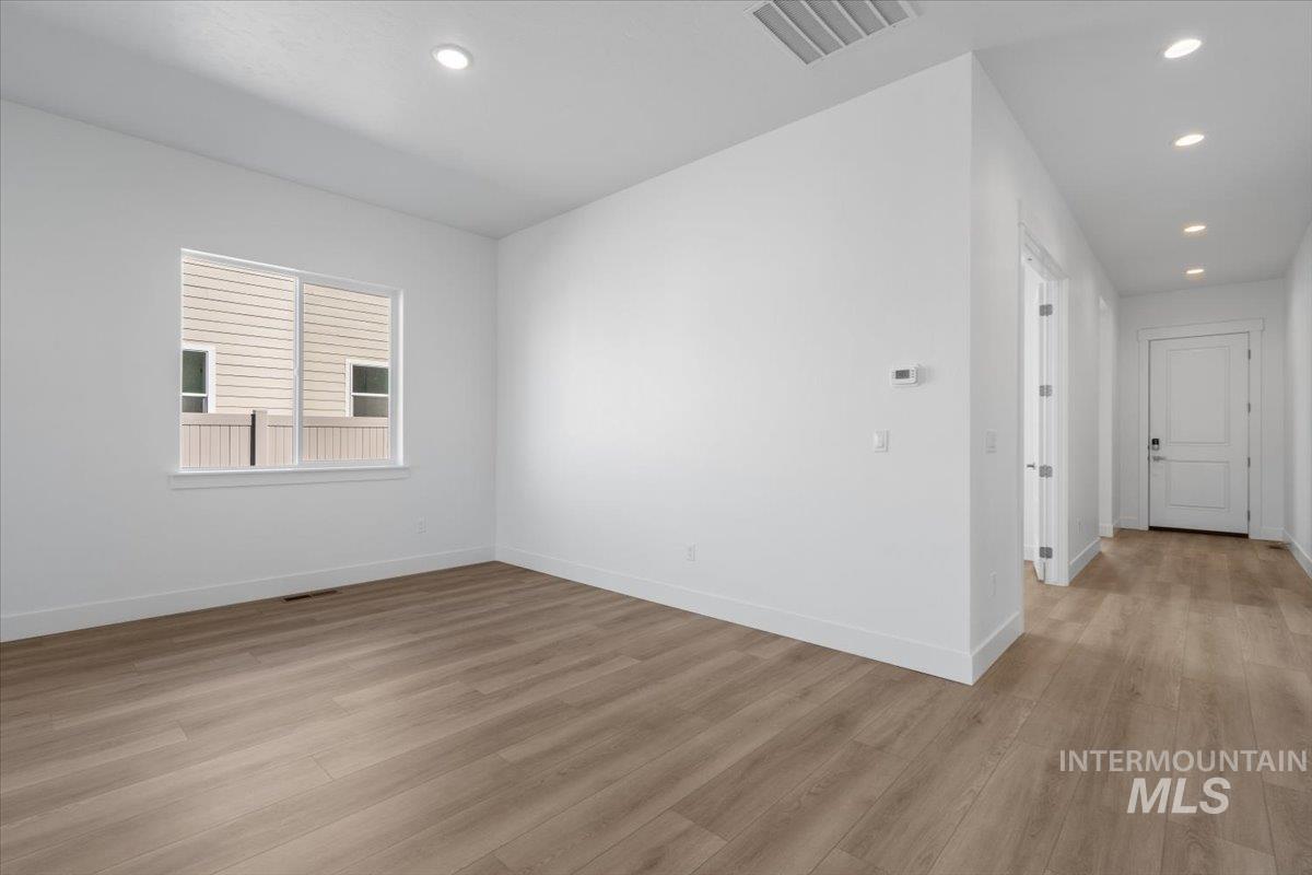 2349 N Kenora Ave, Star, Idaho 83669, 3 Bedrooms, 3.5 Bathrooms, Residential For Sale, Price $699,990,MLS 98978785