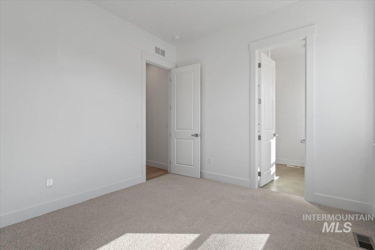 2349 N Kenora Ave, Star, Idaho 83669, 3 Bedrooms, 3.5 Bathrooms, Residential For Sale, Price $699,990,MLS 98978785