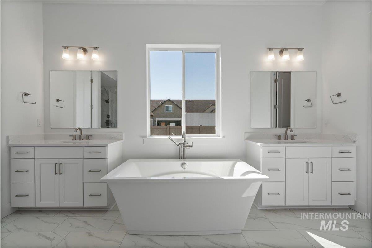 2349 N Kenora Ave, Star, Idaho 83669, 3 Bedrooms, 3.5 Bathrooms, Residential For Sale, Price $699,990,MLS 98978785