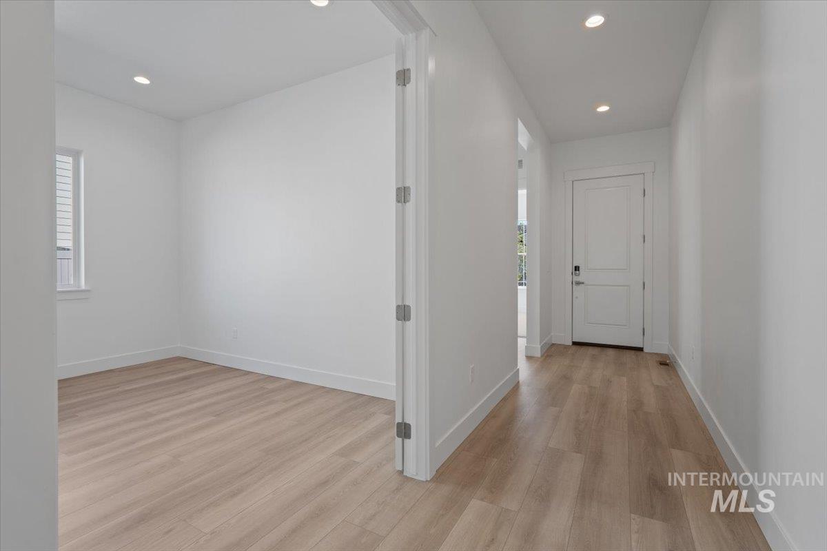 2349 N Kenora Ave, Star, Idaho 83669, 3 Bedrooms, 3.5 Bathrooms, Residential For Sale, Price $699,990,MLS 98978785