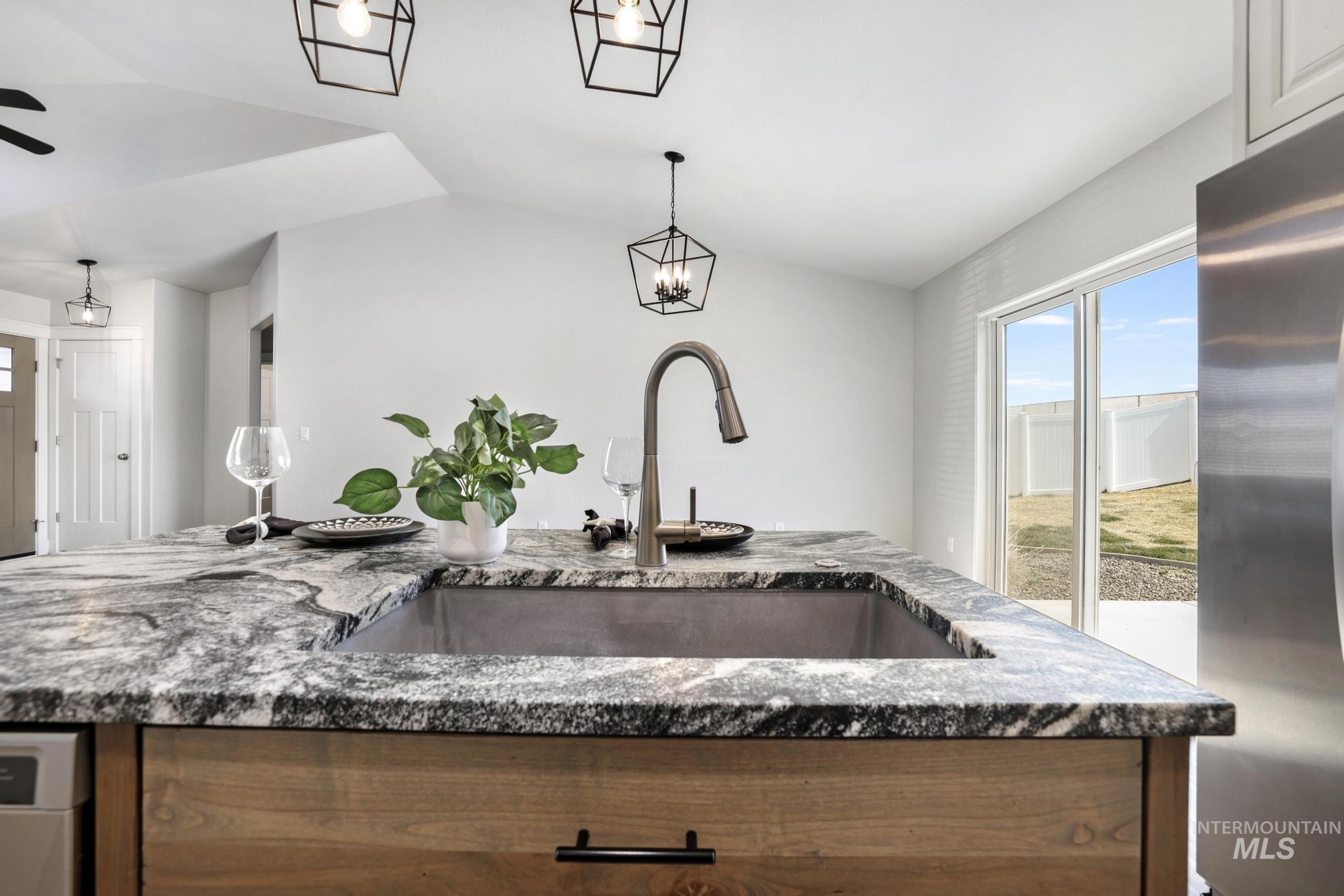 975 Blueridge, Kimberly, Idaho 83341, 4 Bedrooms, 2 Bathrooms, Residential For Sale, Price $405,000, 98978788