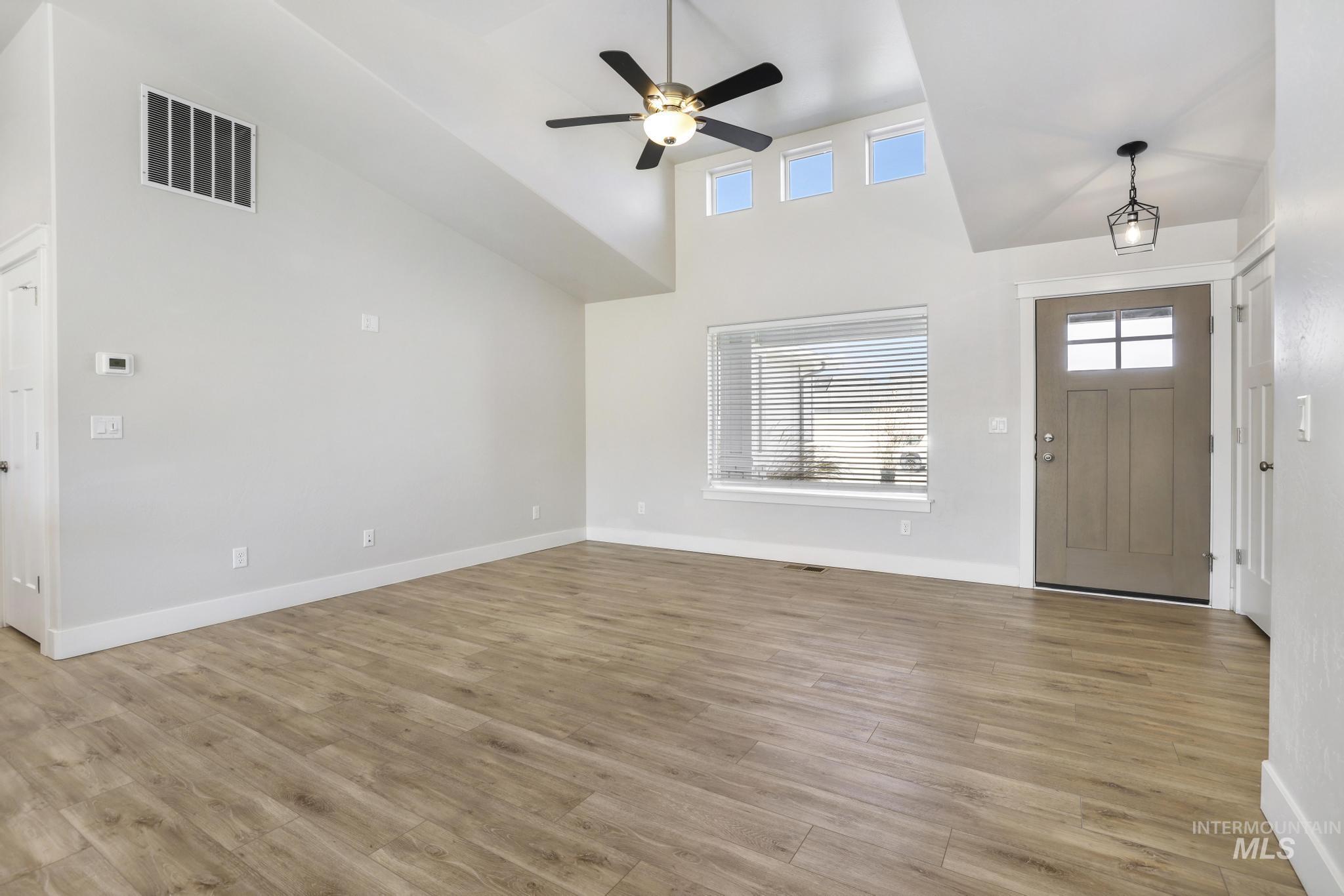 975 Blueridge, Kimberly, Idaho 83341, 4 Bedrooms, 2 Bathrooms, Residential For Sale, Price $405,000, 98978788