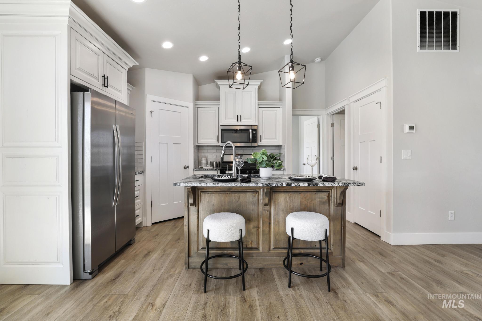 975 Blueridge, Kimberly, Idaho 83341, 4 Bedrooms, 2 Bathrooms, Residential For Sale, Price $405,000, 98978788