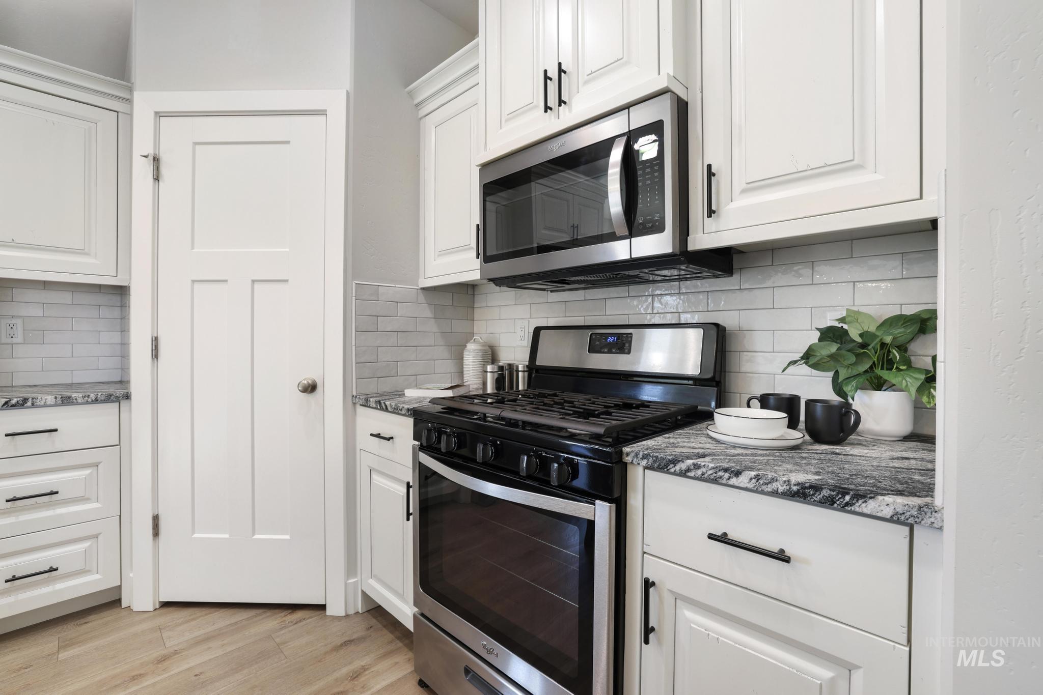 975 Blueridge, Kimberly, Idaho 83341, 4 Bedrooms, 2 Bathrooms, Residential For Sale, Price $405,000, 98978788