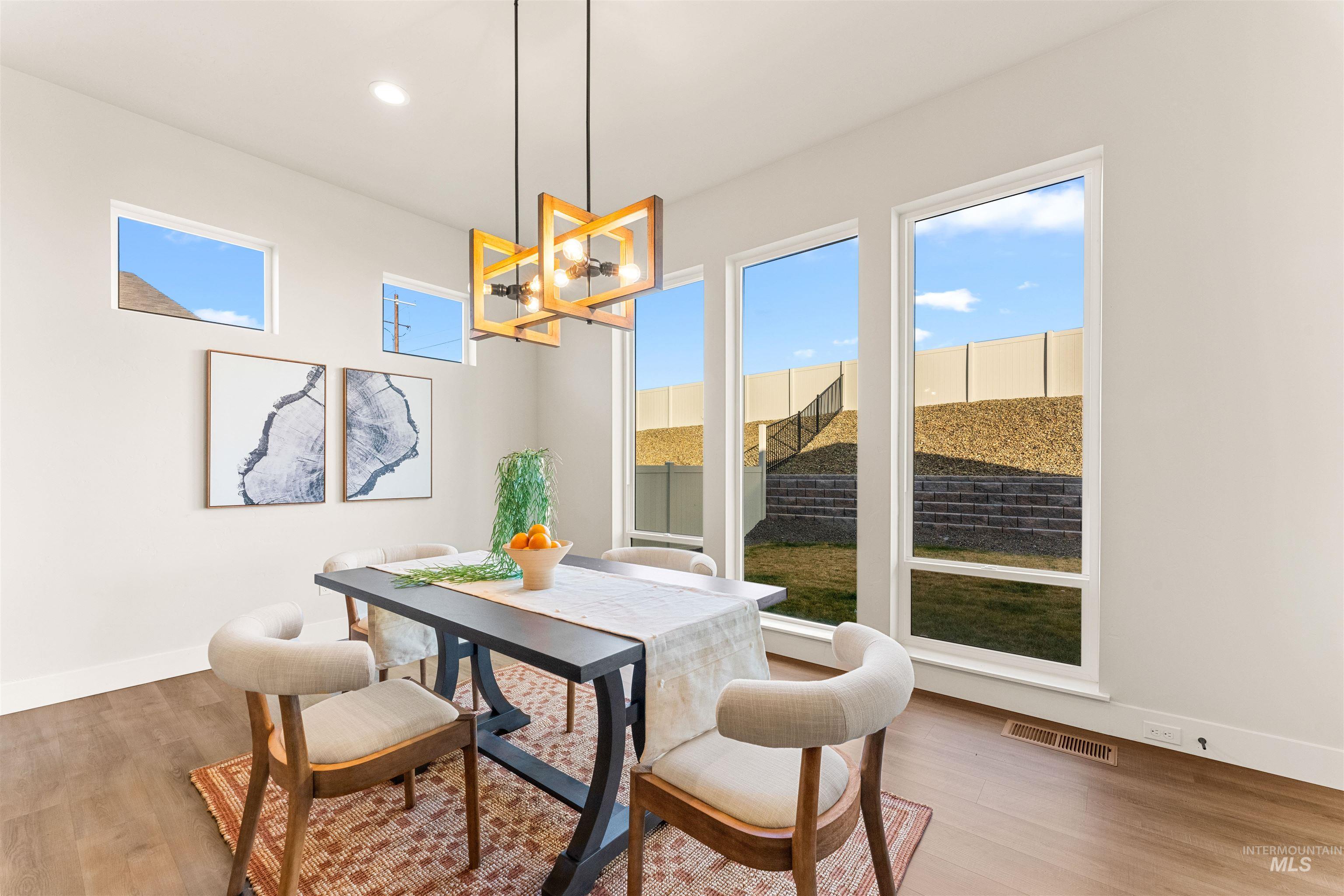 3117 E Brace Ct, Meridian, Idaho 83642, 4 Bedrooms, 2.5 Bathrooms, Residential For Sale, Price $775,000,MLS 98978790