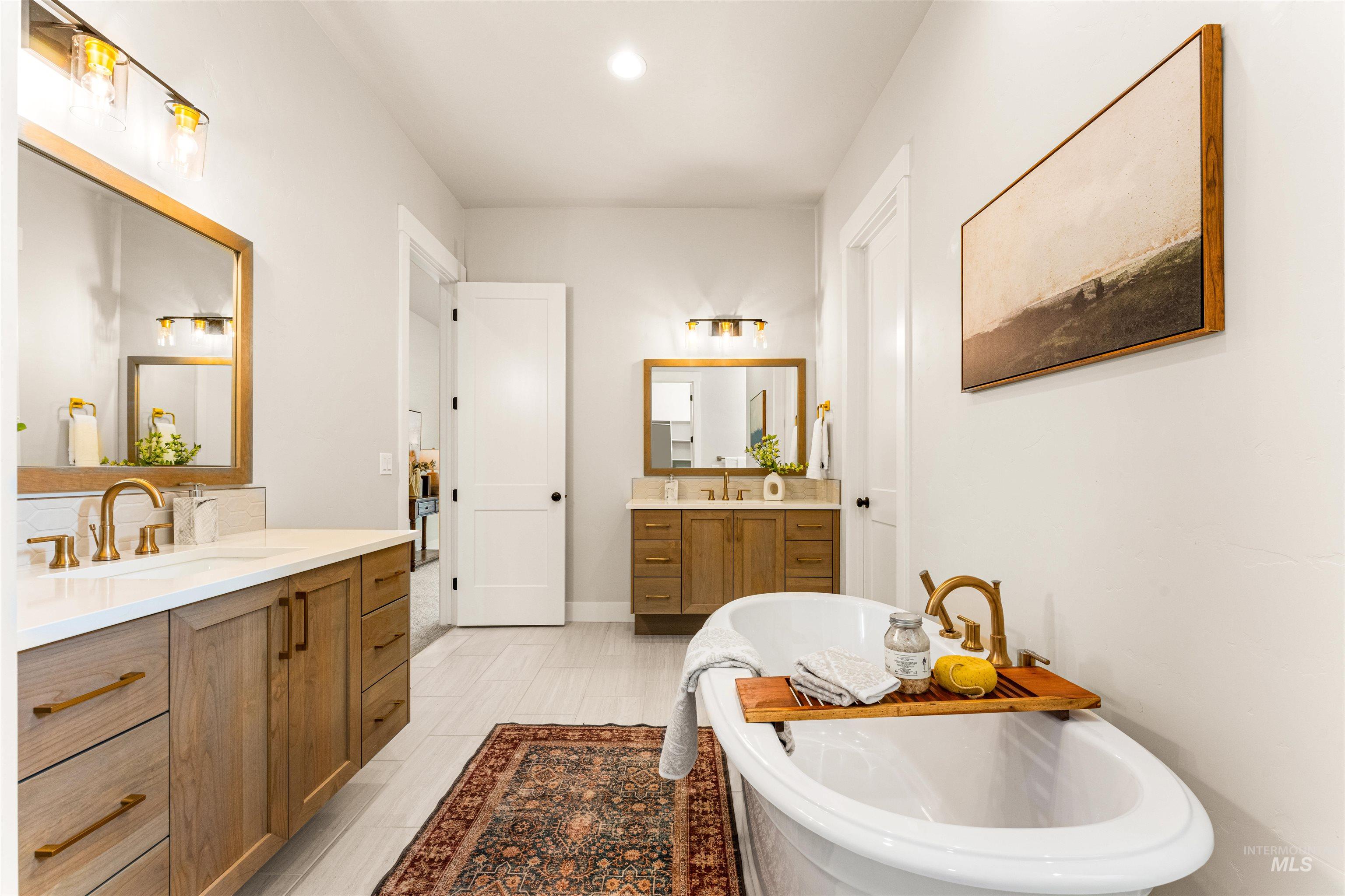 3117 E Brace Ct, Meridian, Idaho 83642, 4 Bedrooms, 2.5 Bathrooms, Residential For Sale, Price $775,000,MLS 98978790